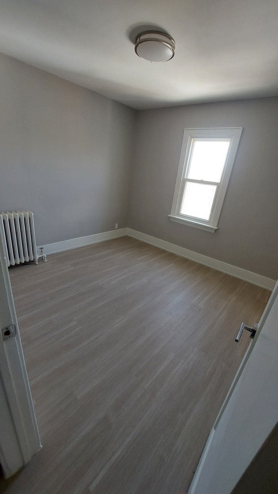 Whitehall Apartments — 3 - Photo 2