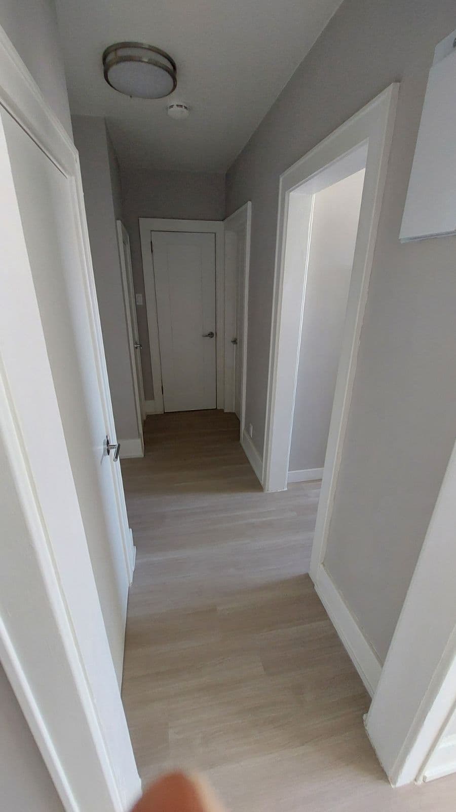 Whitehall Apartments — 3 - Photo 7