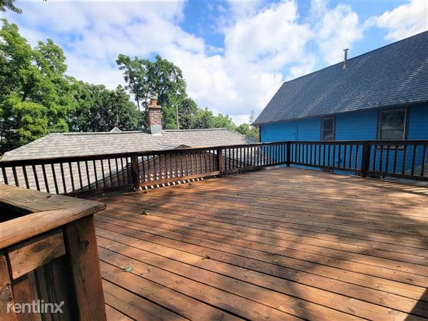 Investor’s Property Management — 2 Bedroom(s) and 2 Bathroom(s) - Photo 21