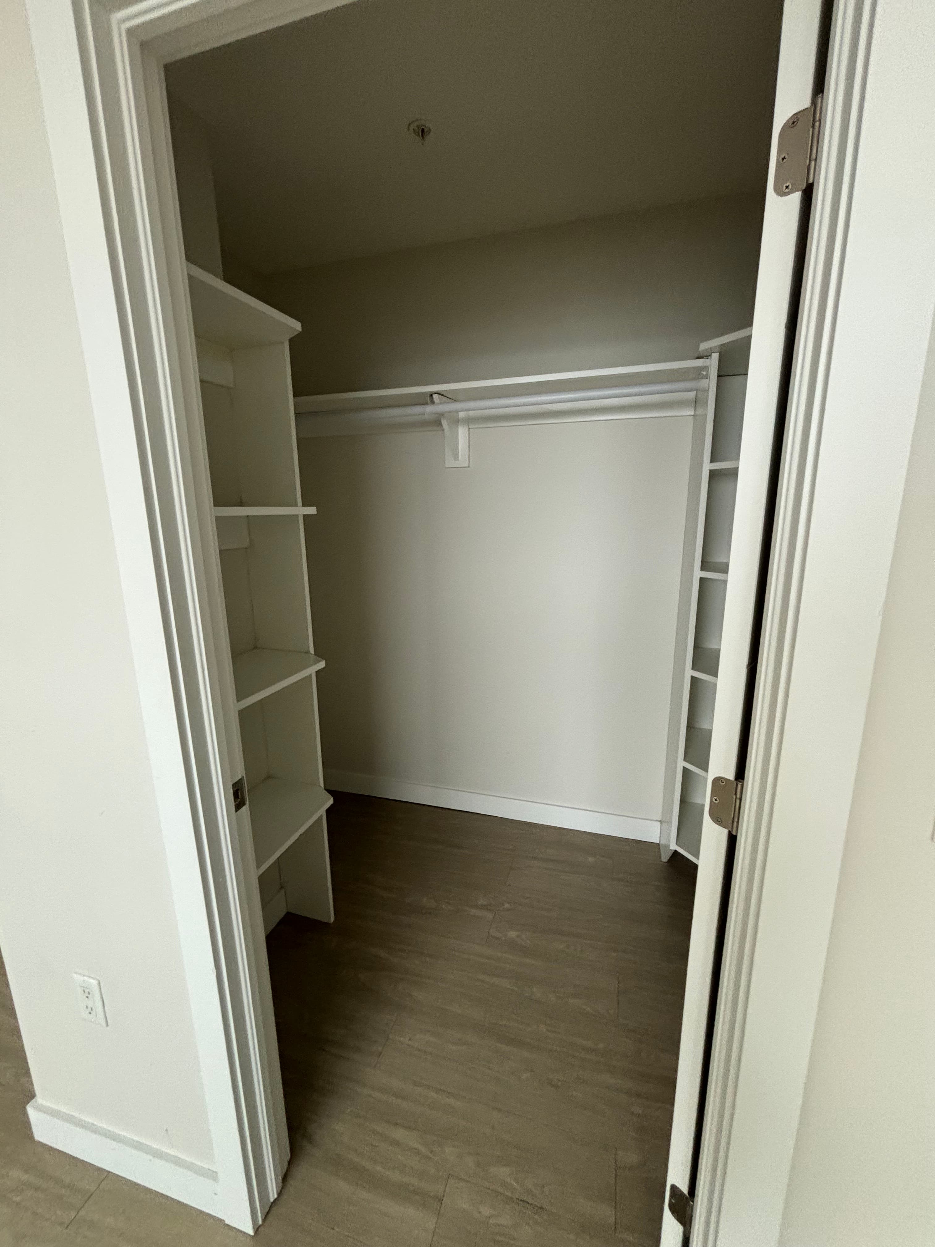 Templeton Properties — Penthouse 1 Bed - Photo 8