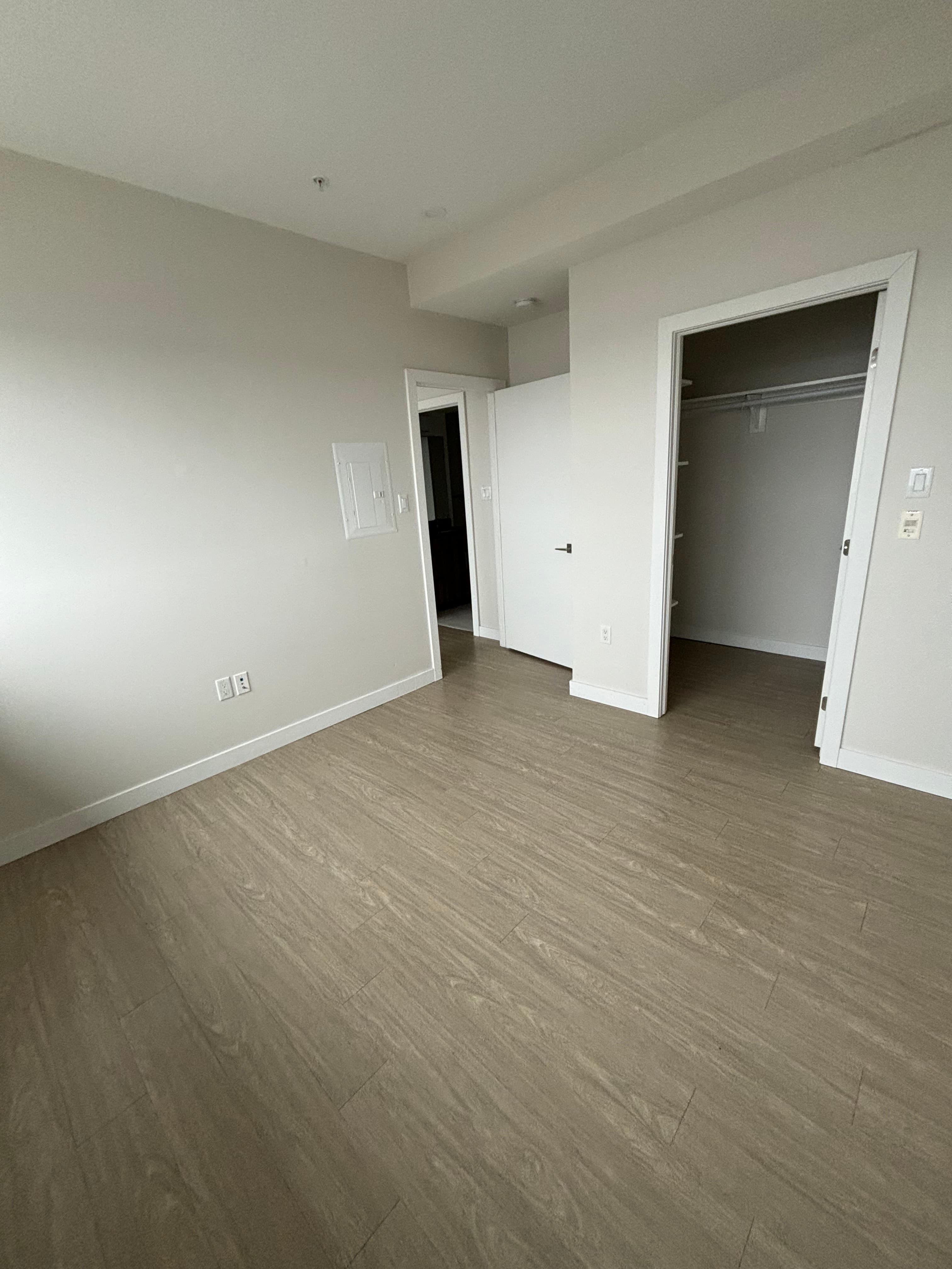 Templeton Properties — Penthouse 1 Bed - Photo 12