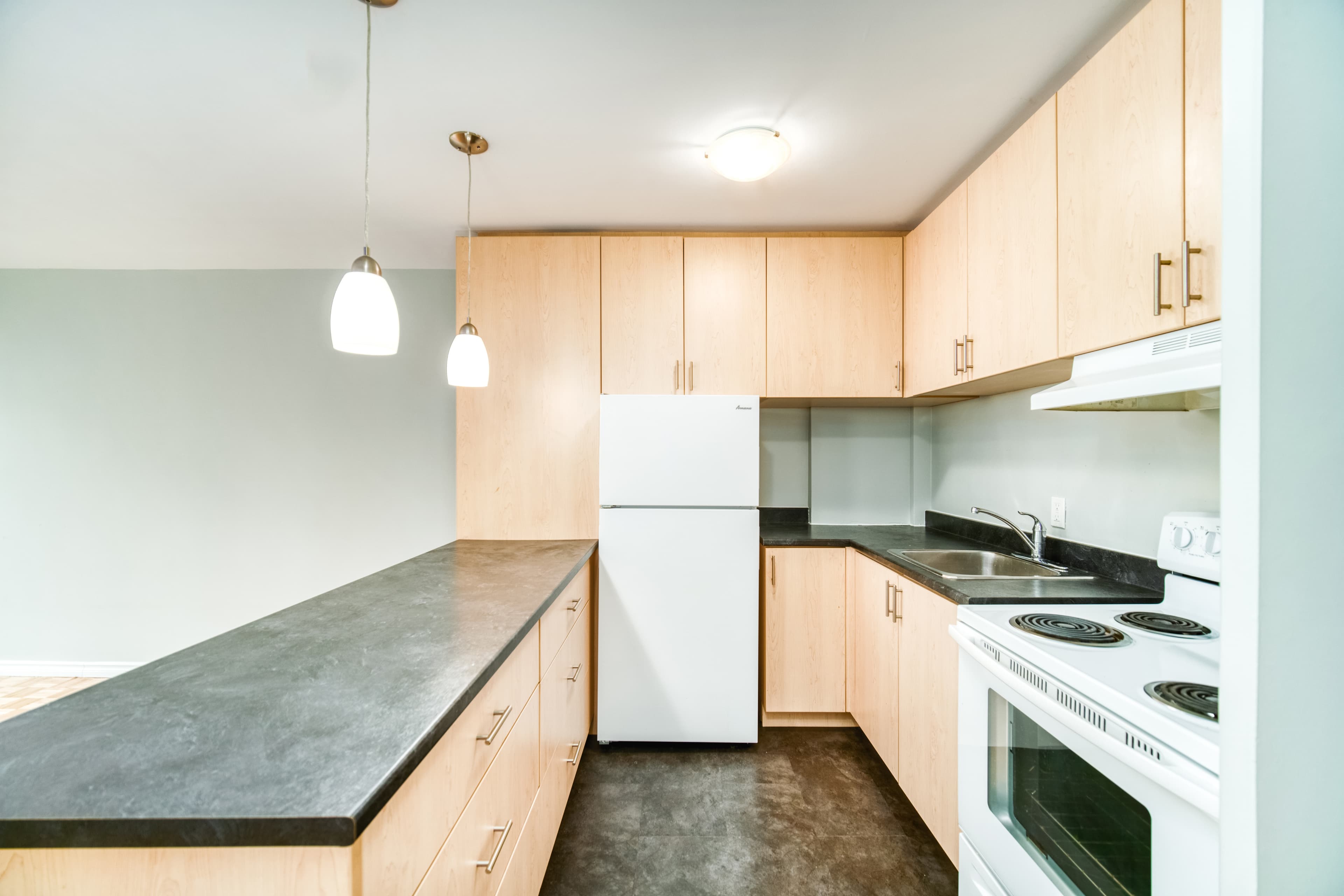 Templeton Properties - Photo 3
