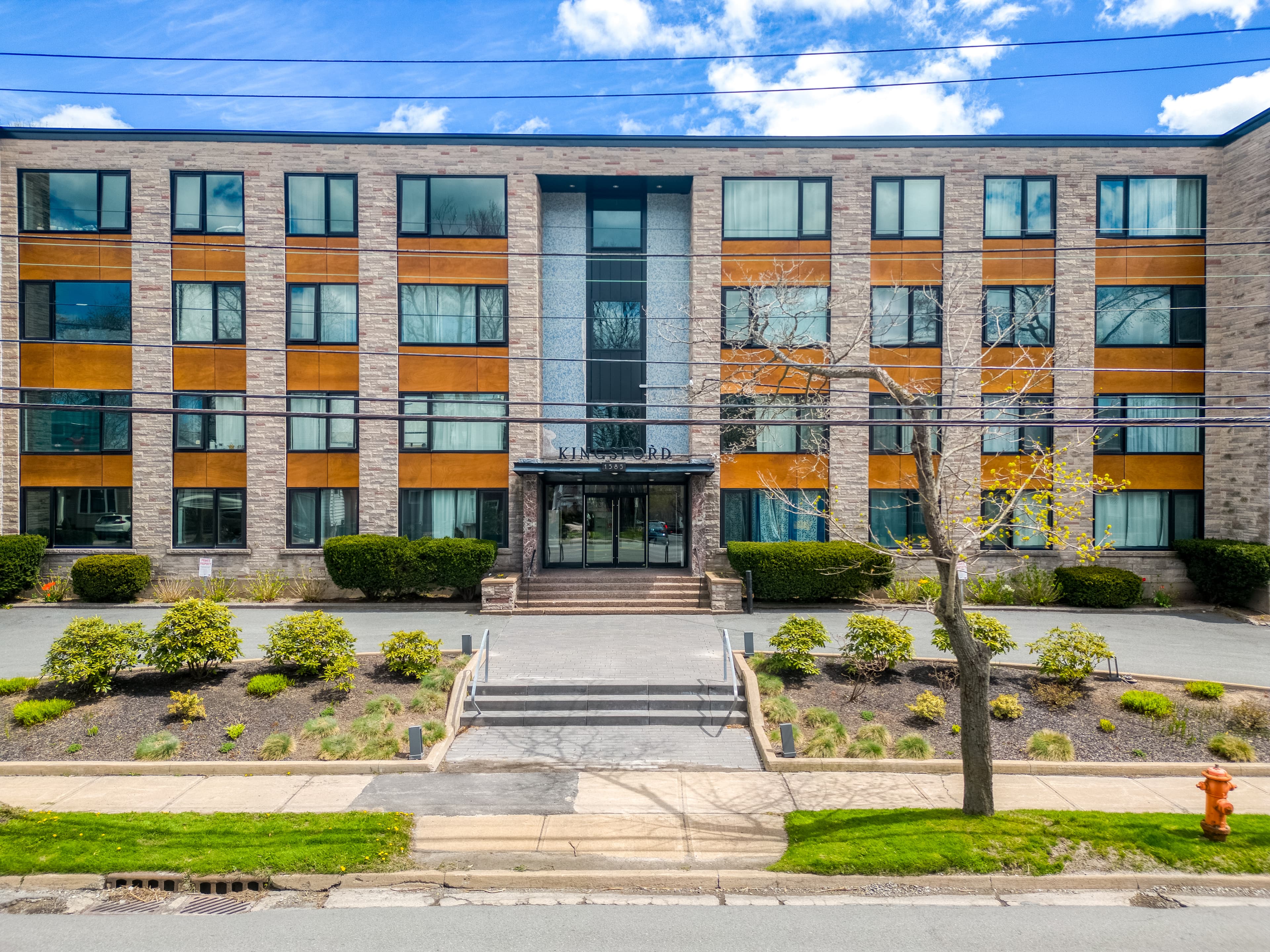 Templeton Properties — Bachelor - Photo 12