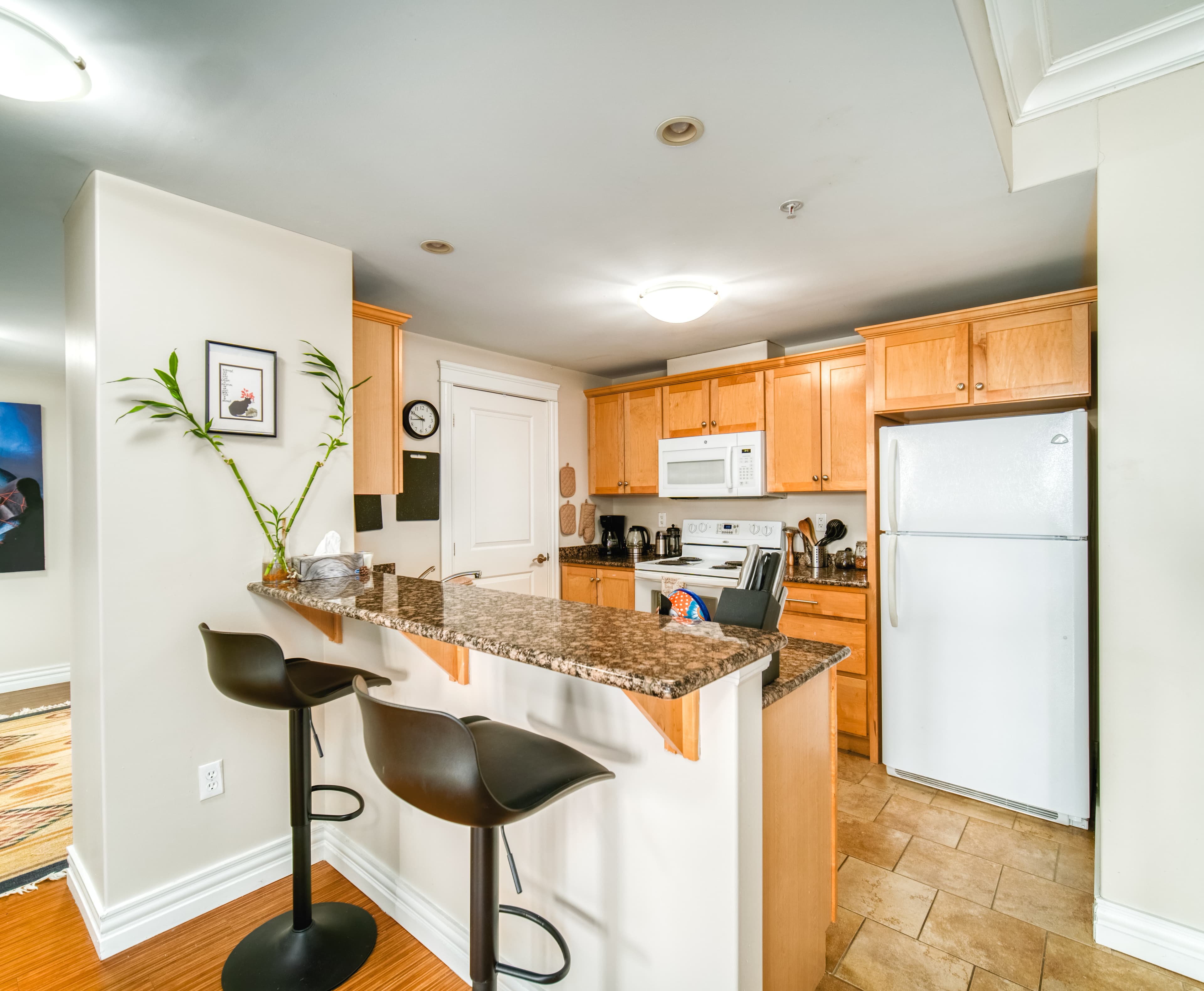Templeton Properties — 1 Bed - Photo 4