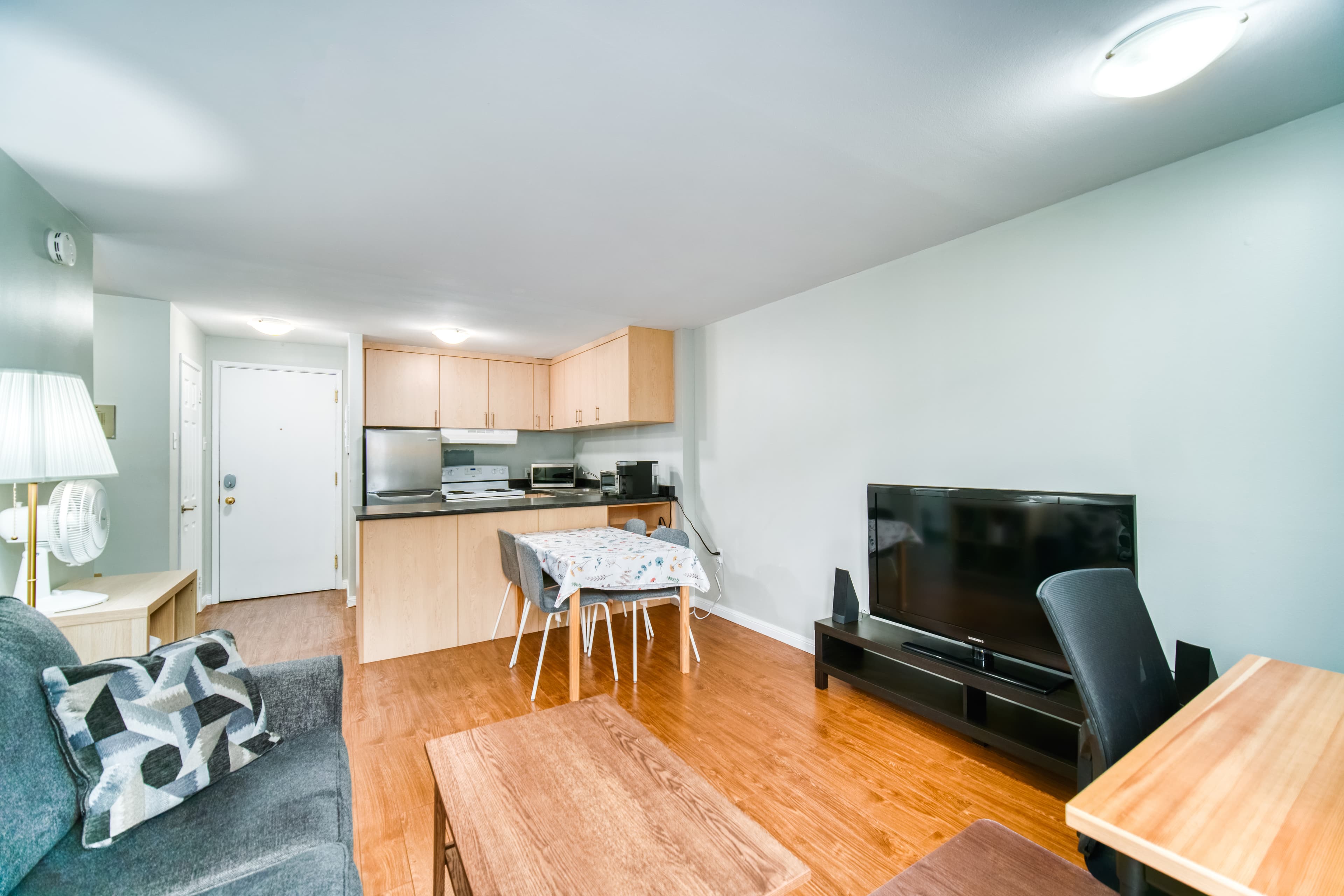 Templeton Properties — 1 Bed - Photo 4