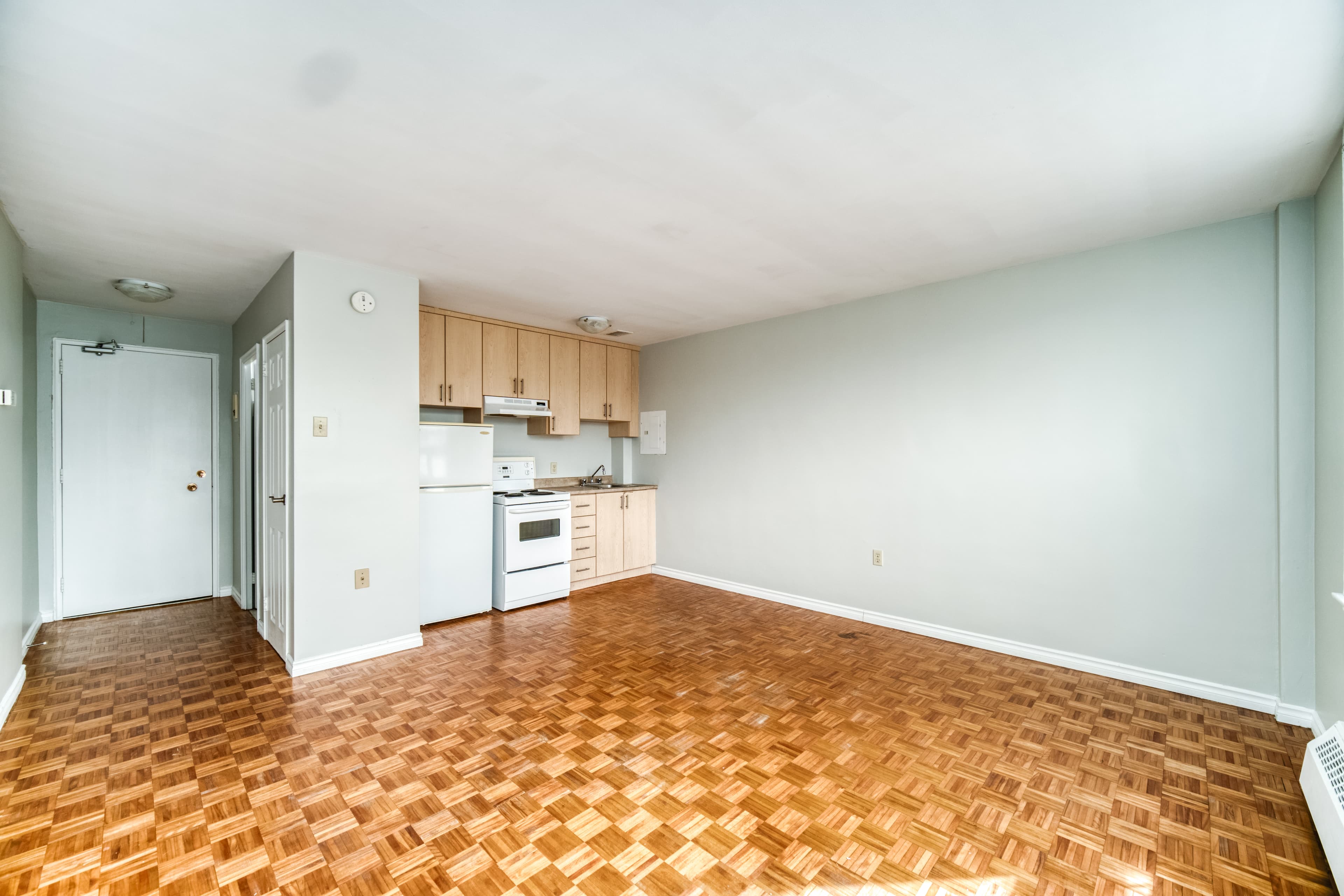 Templeton Properties — Bachelor - Photo 13