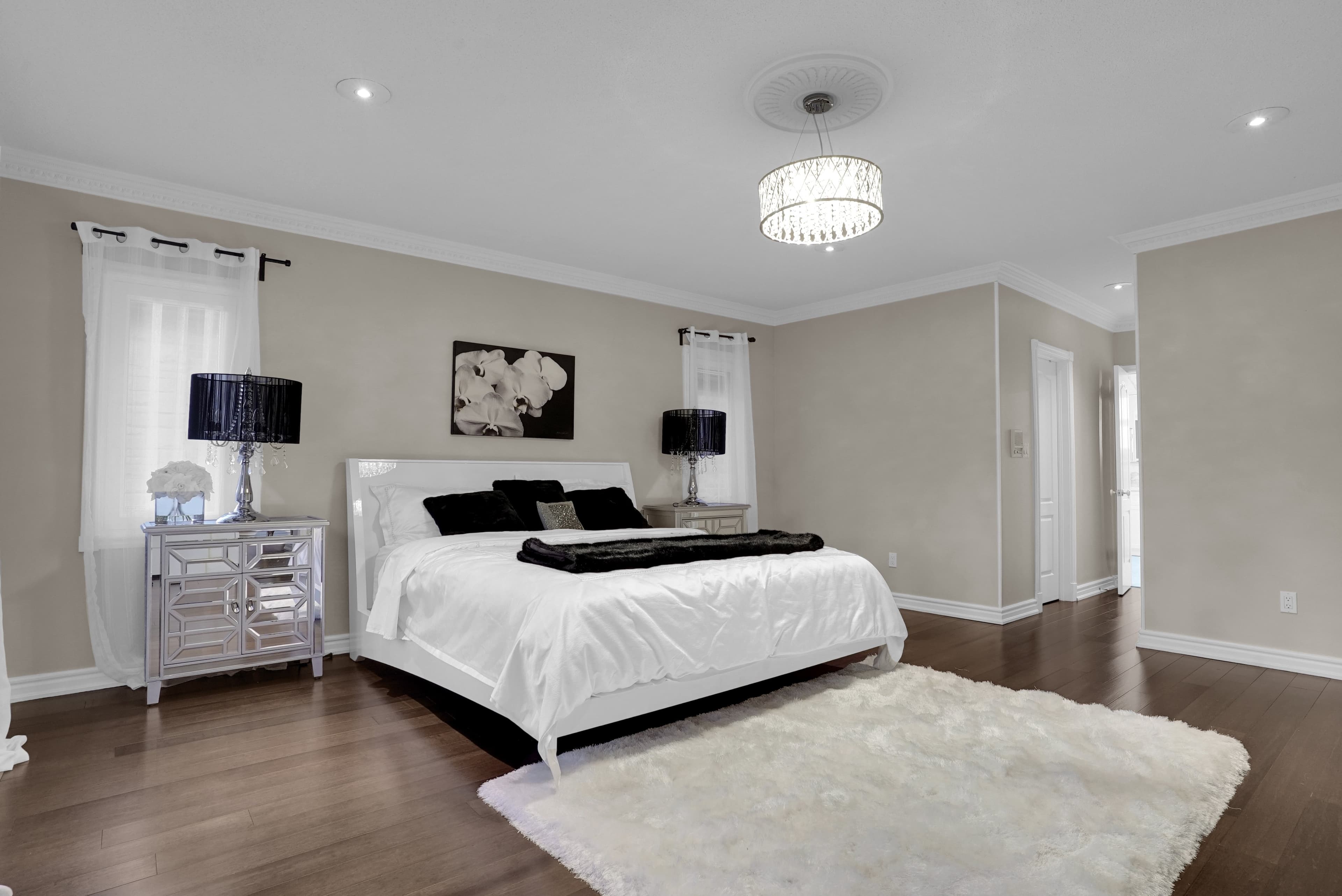 Rhenti — 5.5 Bedroom(s) and 5.5 Bathroom(s) - Photo 14