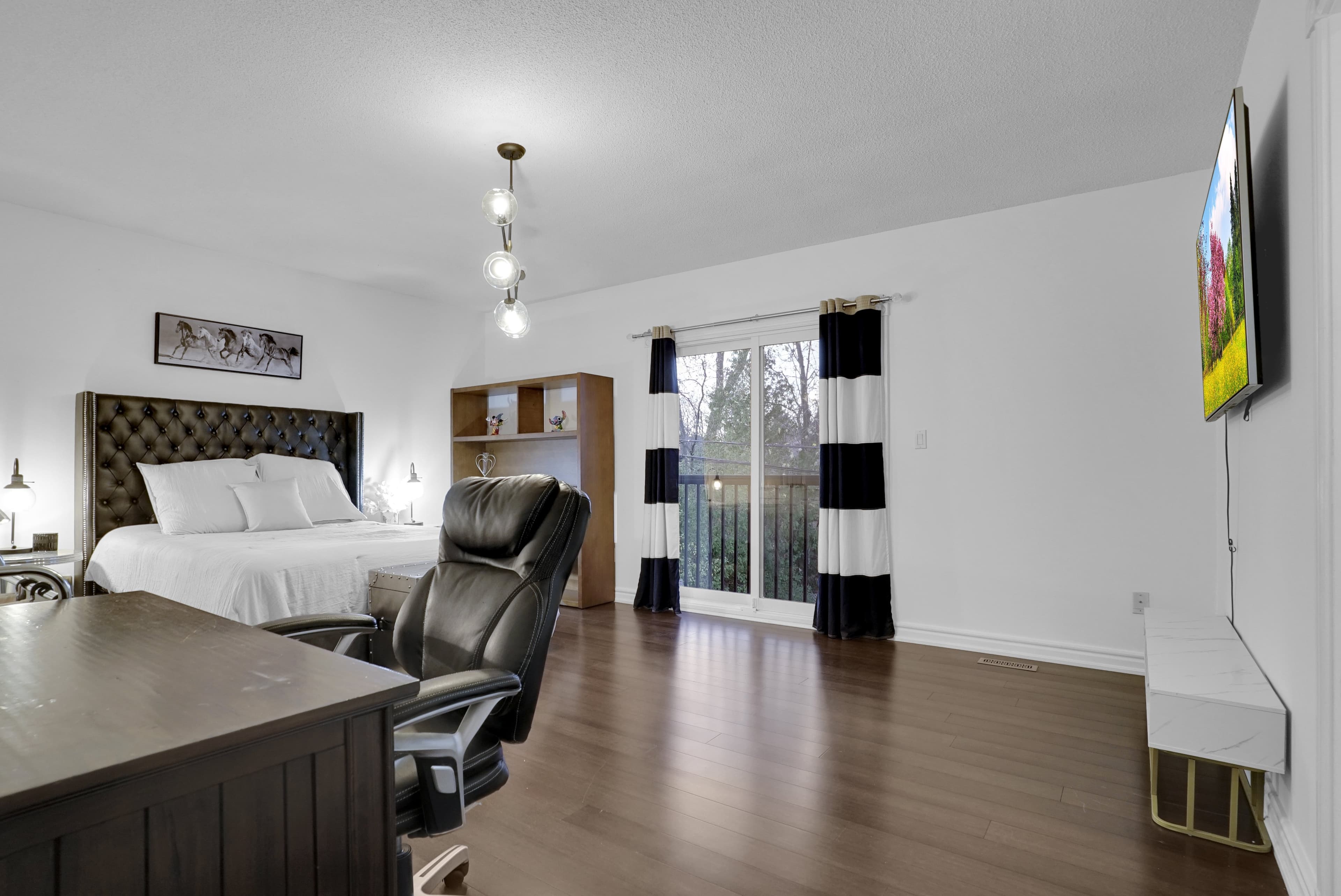 Rhenti — 5.5 Bedroom(s) and 5.5 Bathroom(s) - Photo 19