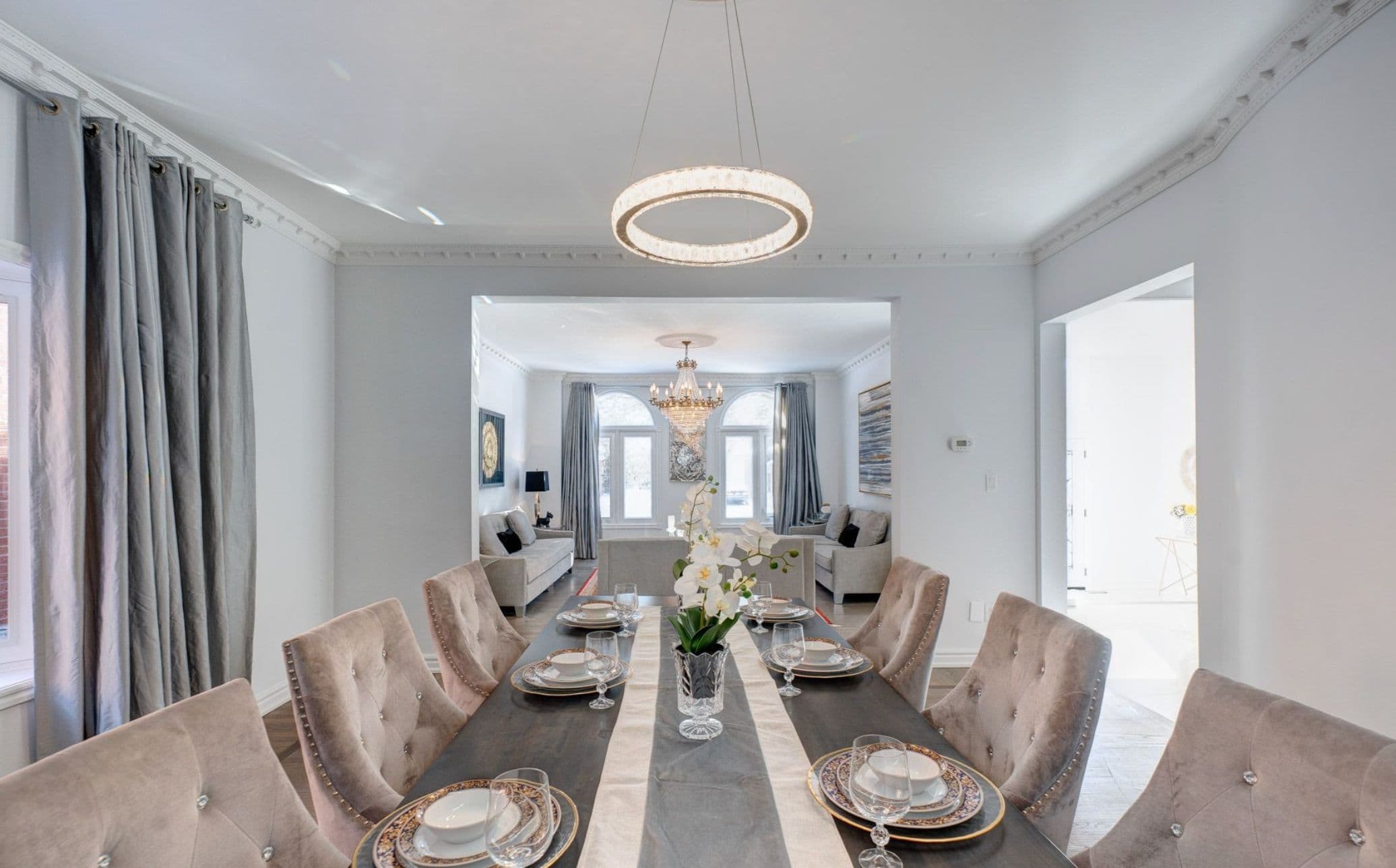Rhenti — 5.5 Bedroom(s) and 5.5 Bathroom(s) - Photo 3
