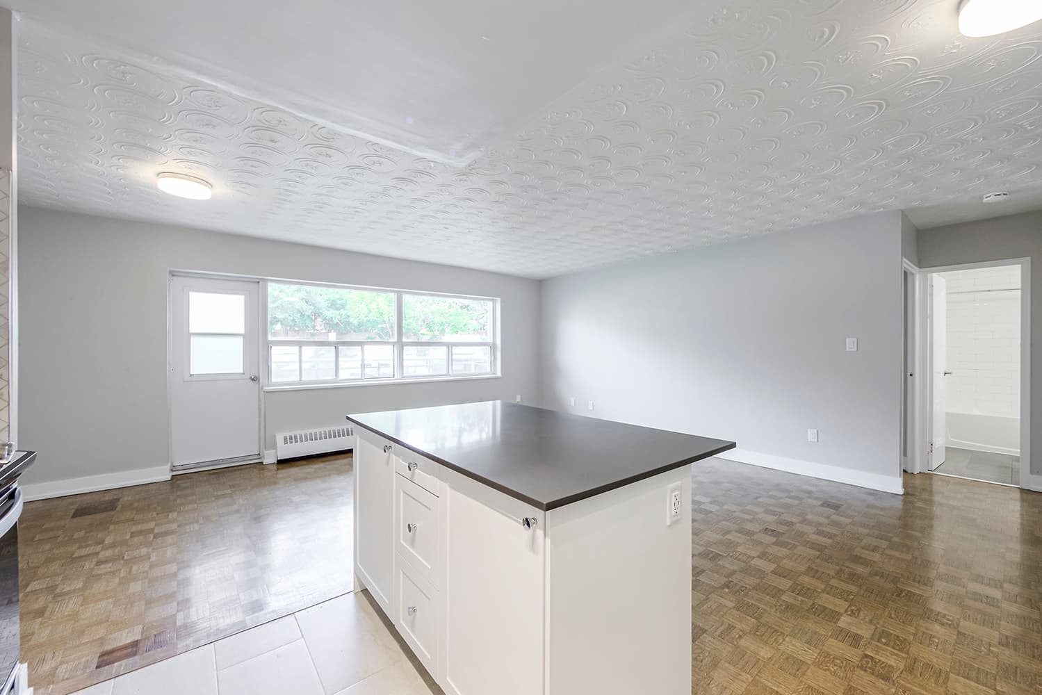 Morguard — 1 Bed - Photo 3