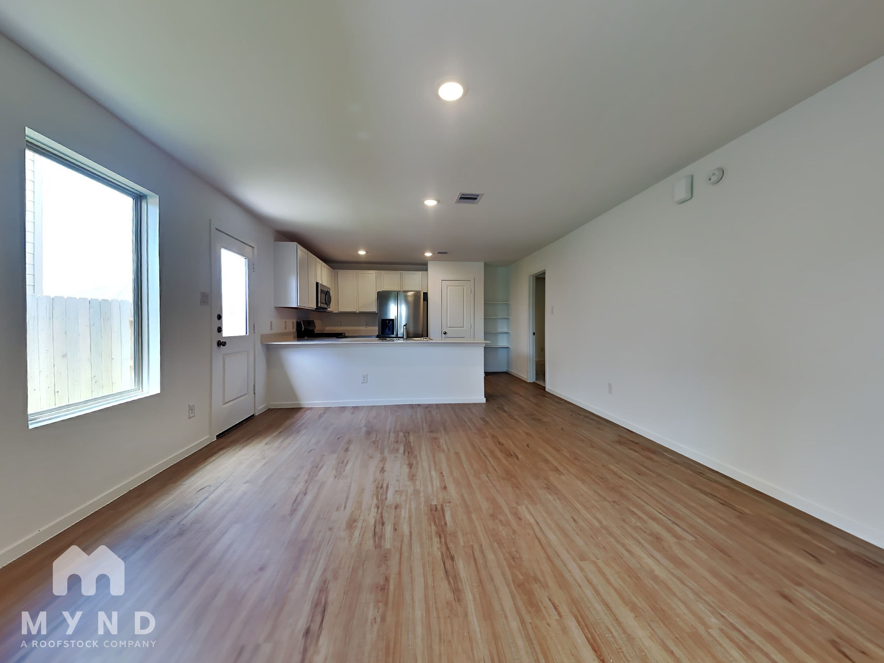 MYND — 3 Bedroom(s) and 2 Bathroom(s) - Photo 4