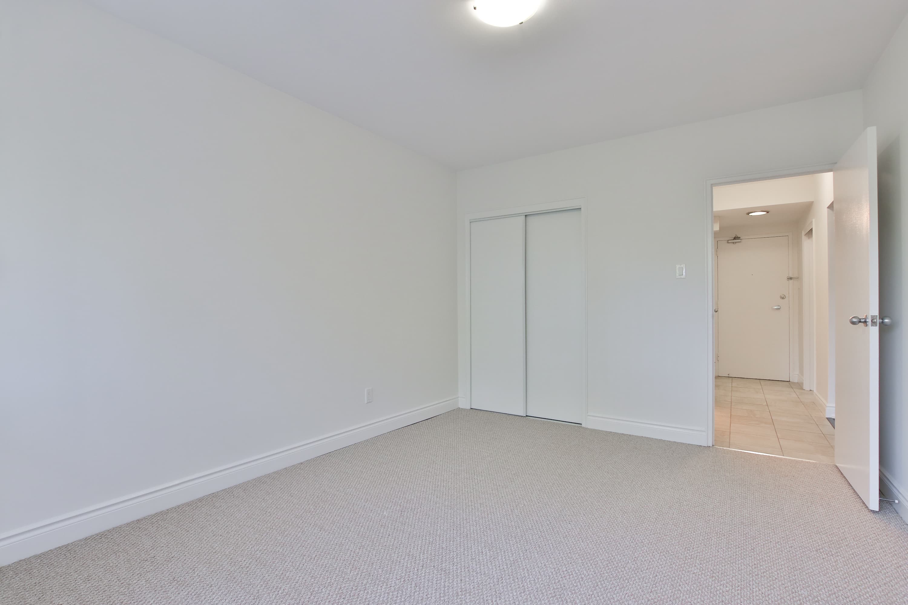 Westdale Properties — 2 Bed - Unit C (East Penthouse) - Photo 6