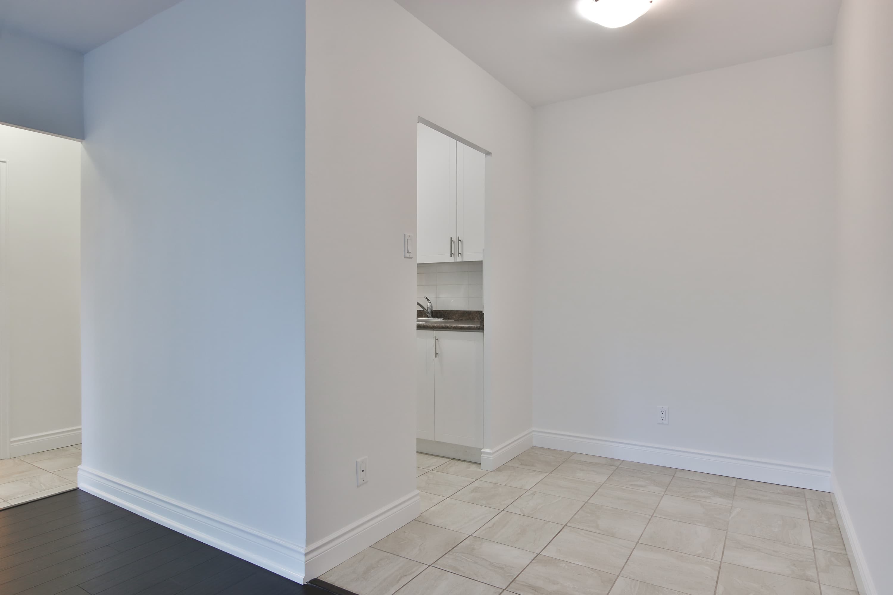Westdale Properties — 2 Bed - Unit C (East Penthouse) - Photo 9