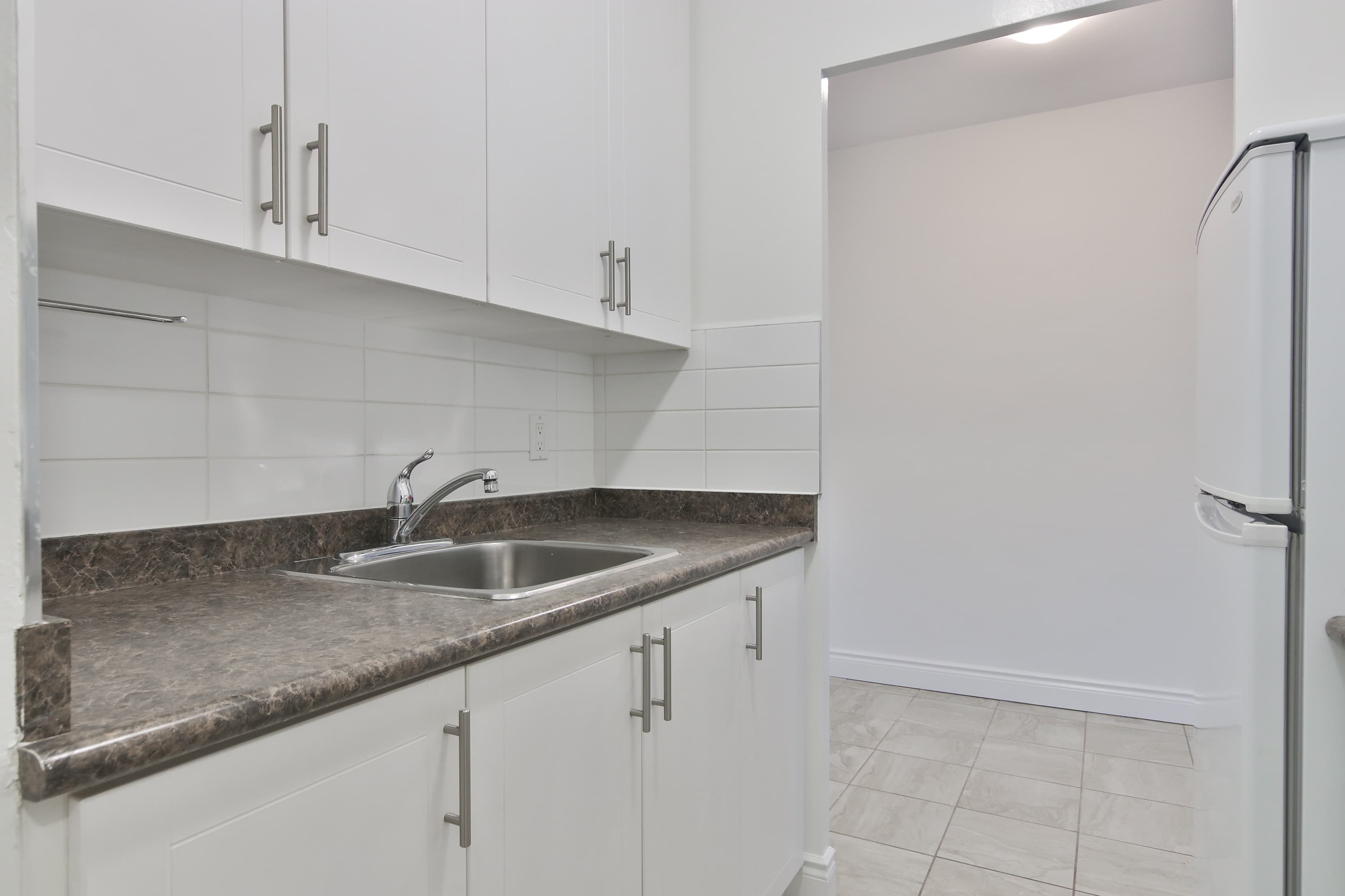 Westdale Properties — 2 Bed - Unit C (East Penthouse) - Photo 11