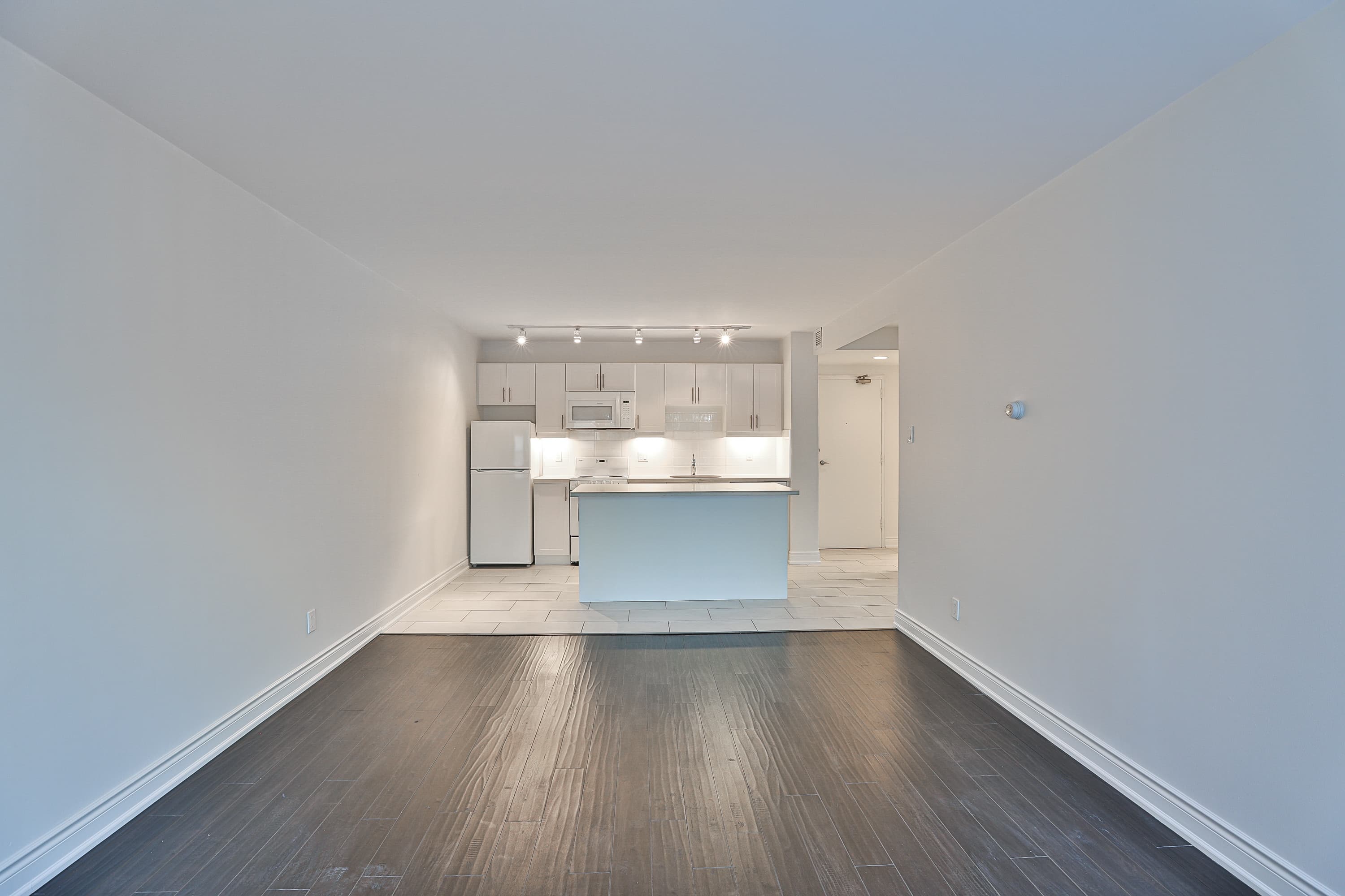 Westdale Properties — 2 Bed - Unit C (East Penthouse) - Photo 35