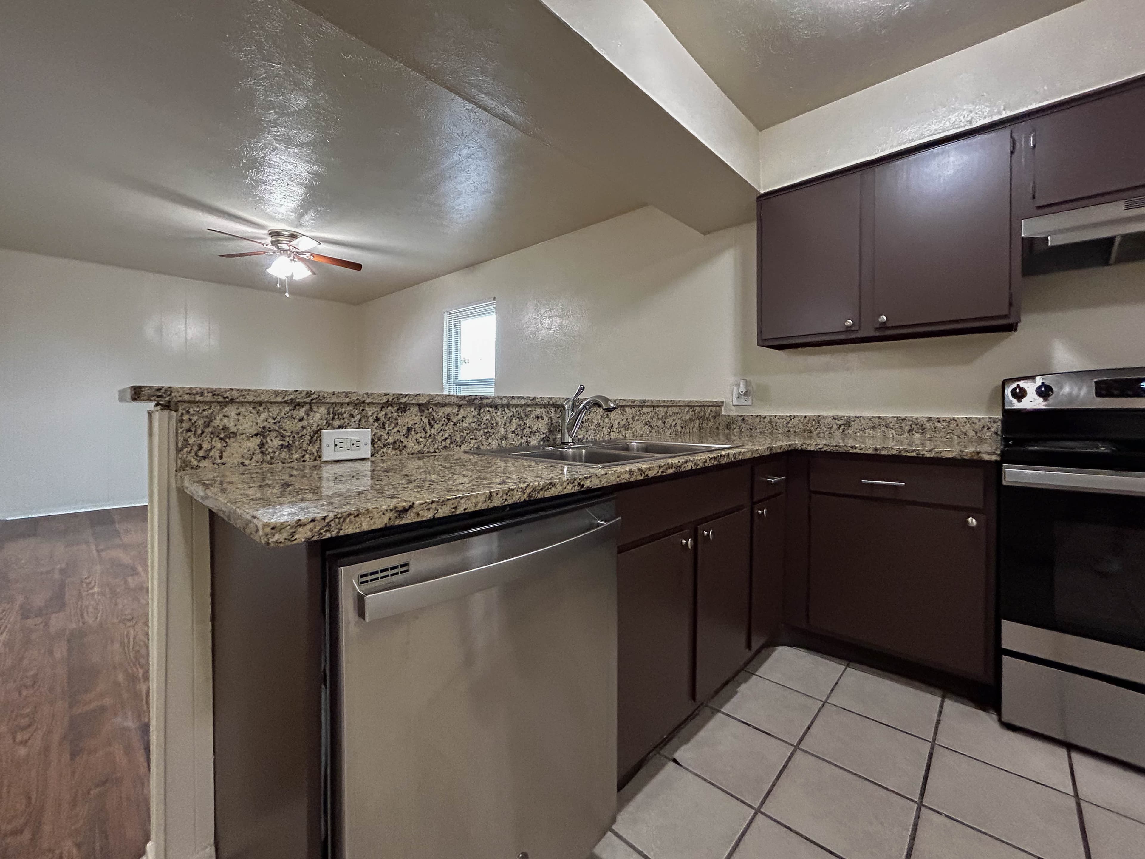 Scott Brown Properties — Pecan Grove - Photo 8