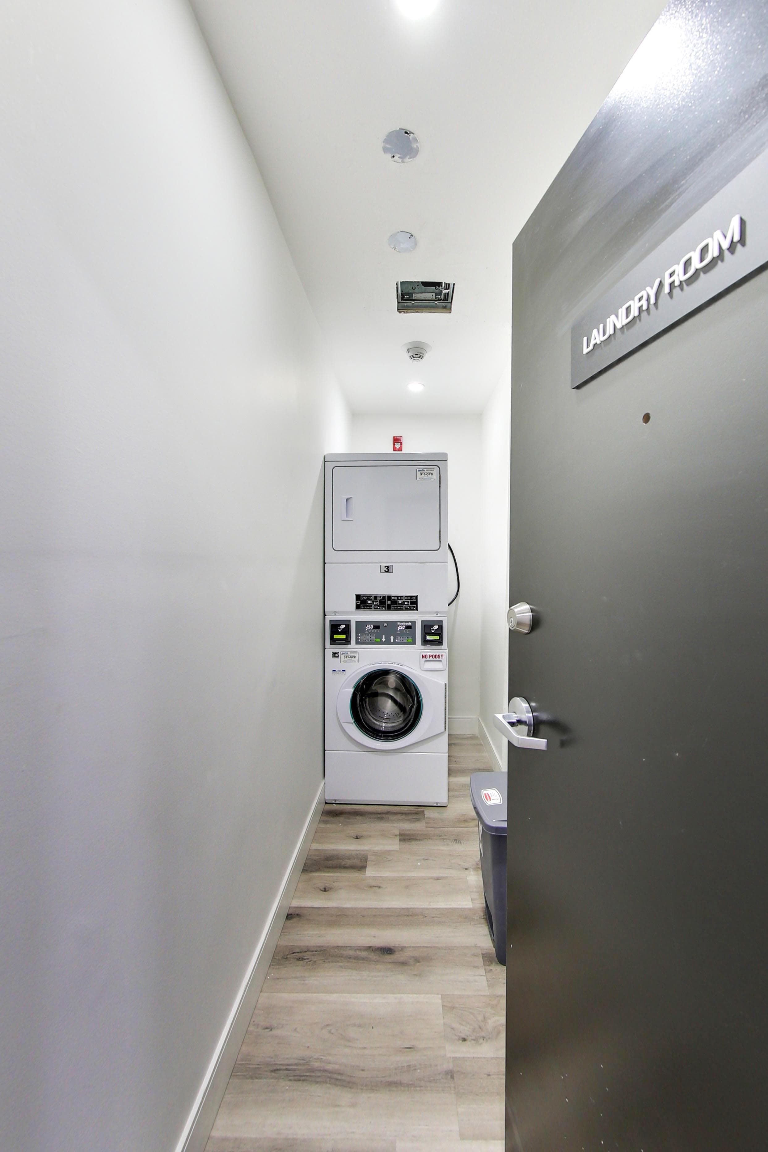 Whitehall Apartments — 1 - Photo 5