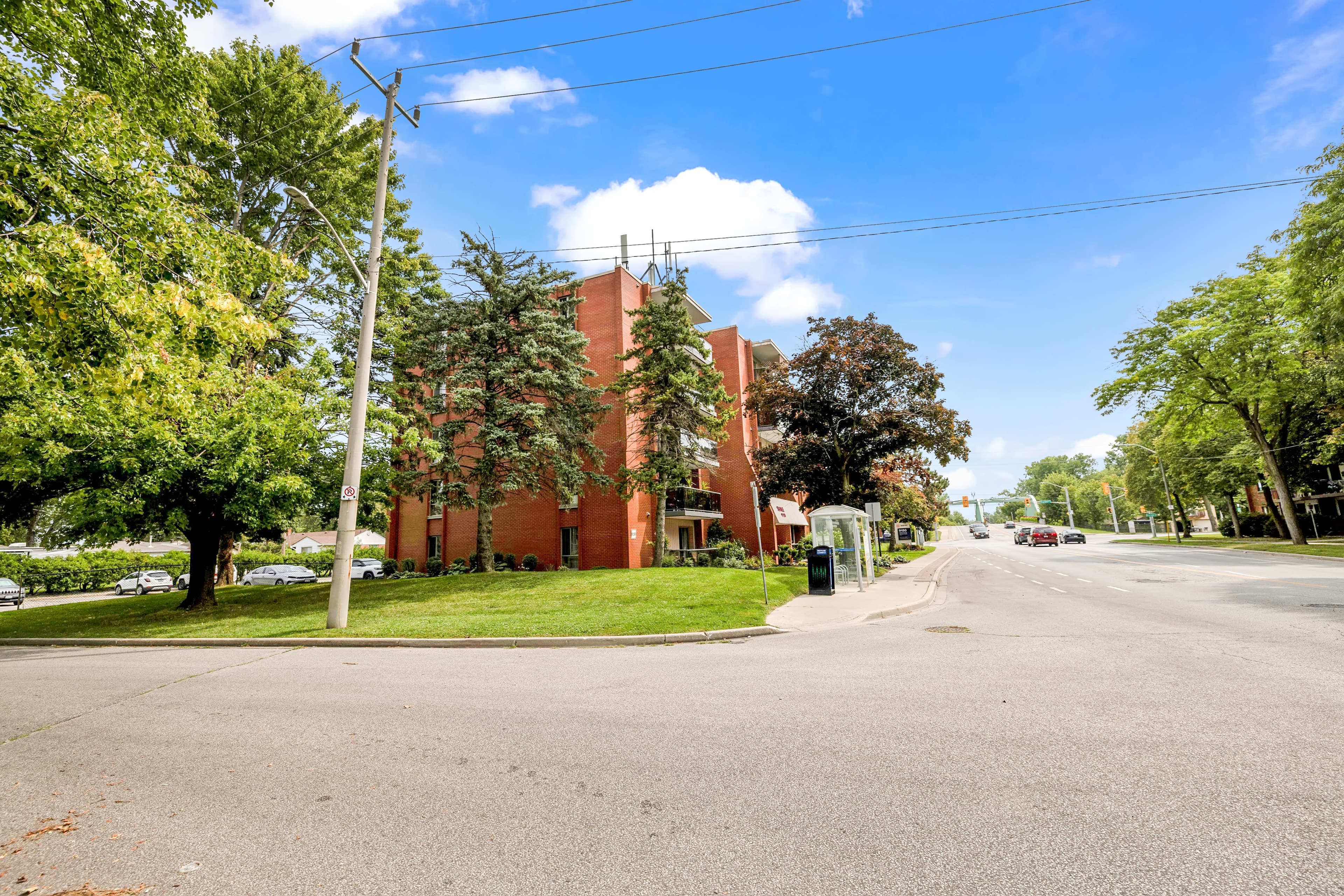 Hazelview Properties — 1 BED - Photo 11