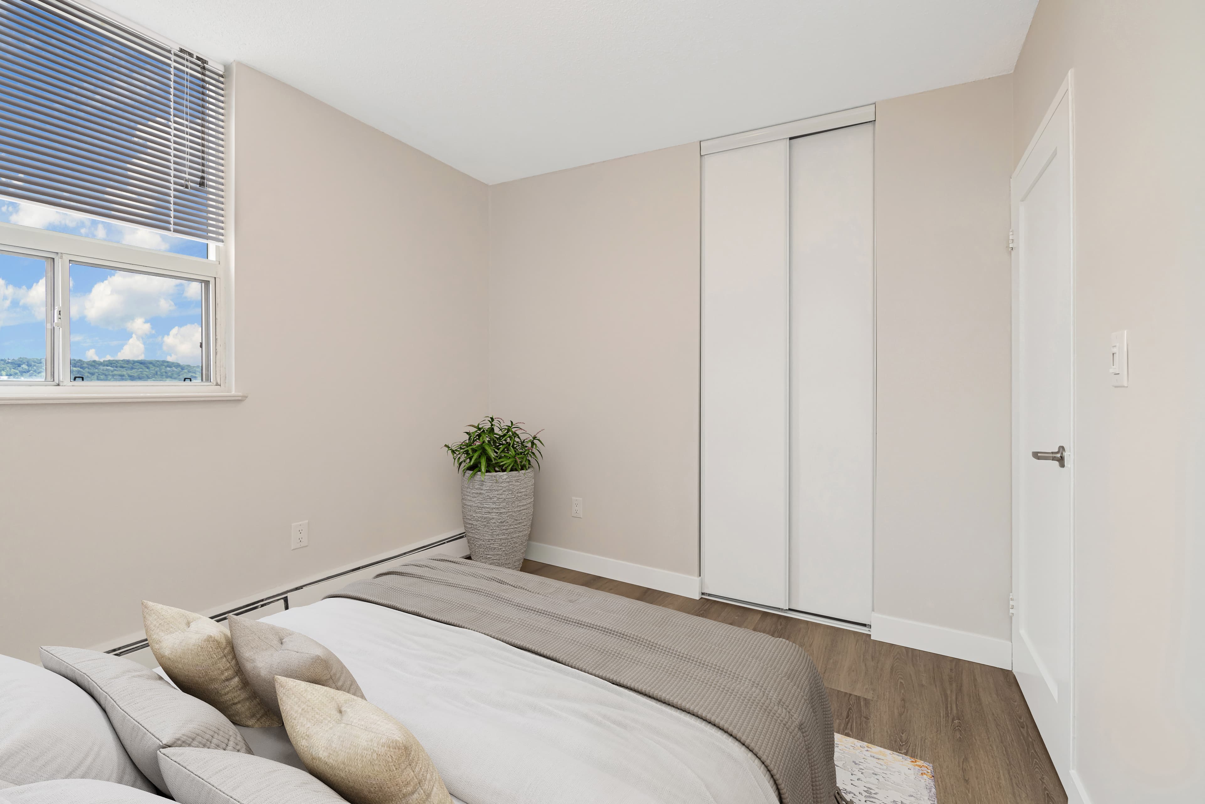 Hazelview Properties — 2 BED - Photo 6