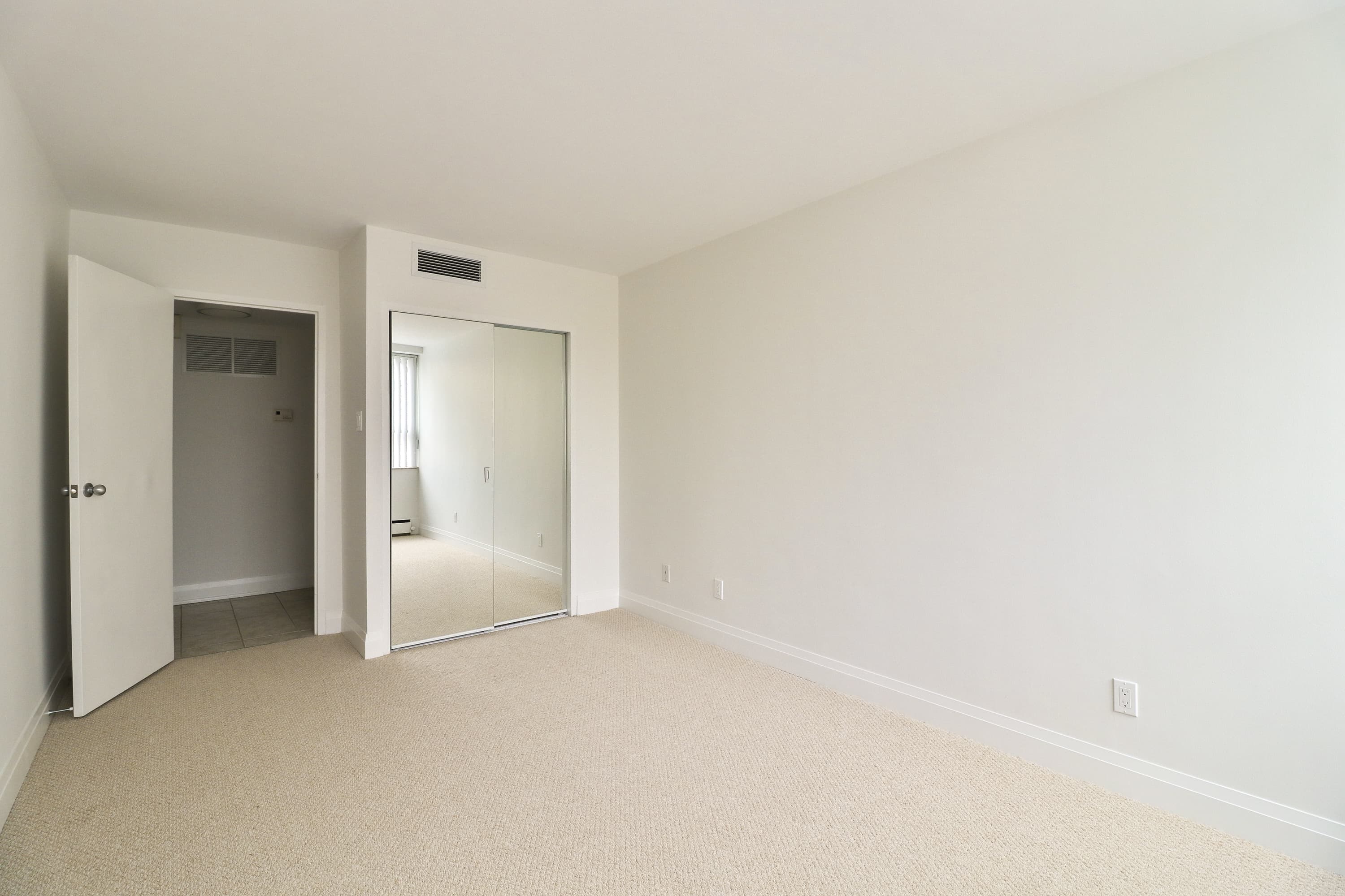 Westdale Properties — 2 Bed / 1.5 Bath - Photo 5
