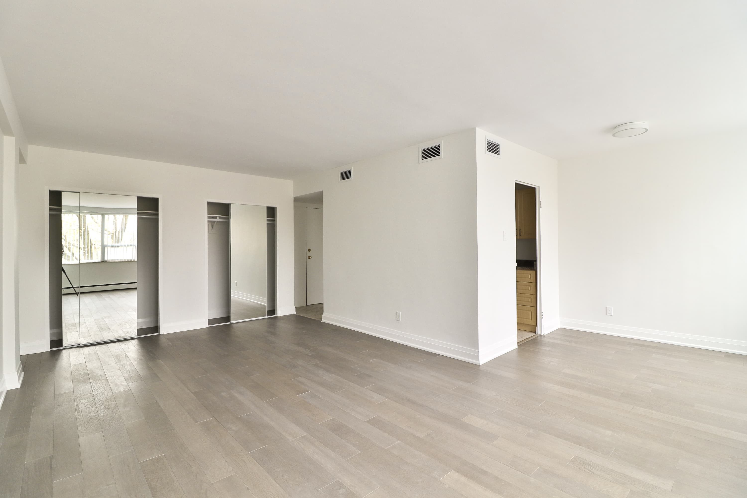 Westdale Properties — 2 Bed / 1.5 Bath - Photo 6