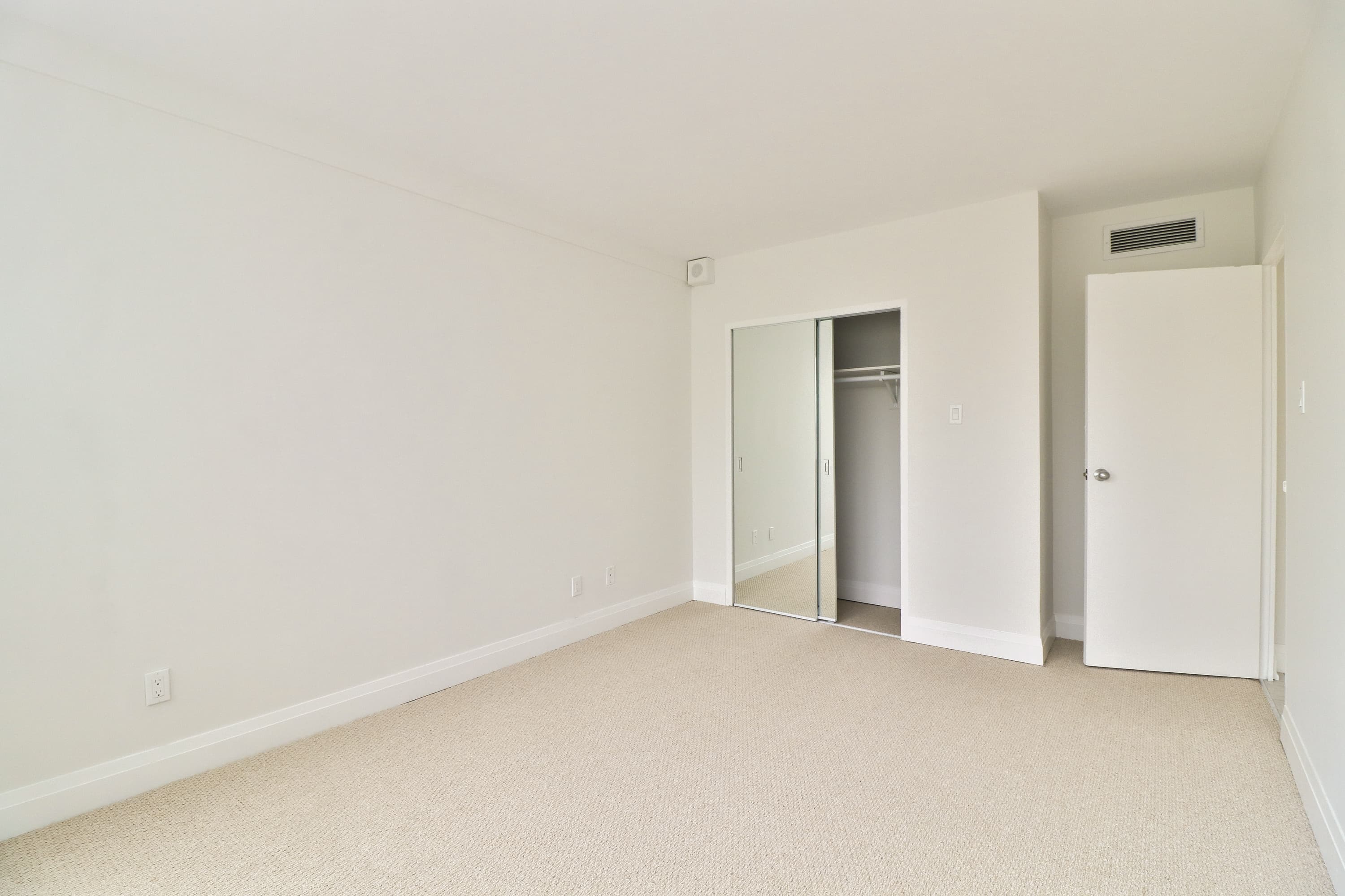 Westdale Properties — 2 Bed / 1.5 Bath - Photo 24