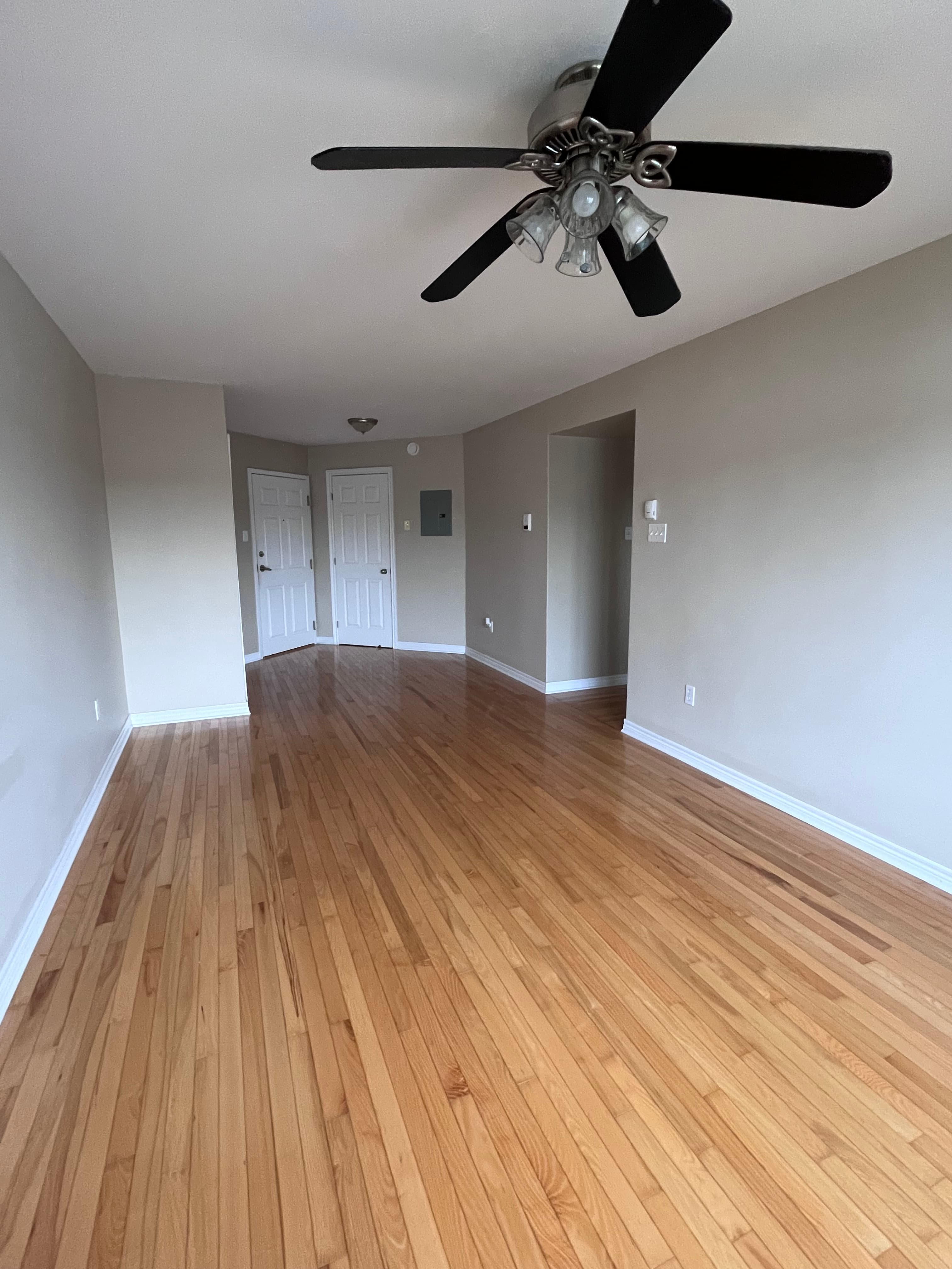 Urchin Property Management Inc. — 8 - Photo 4