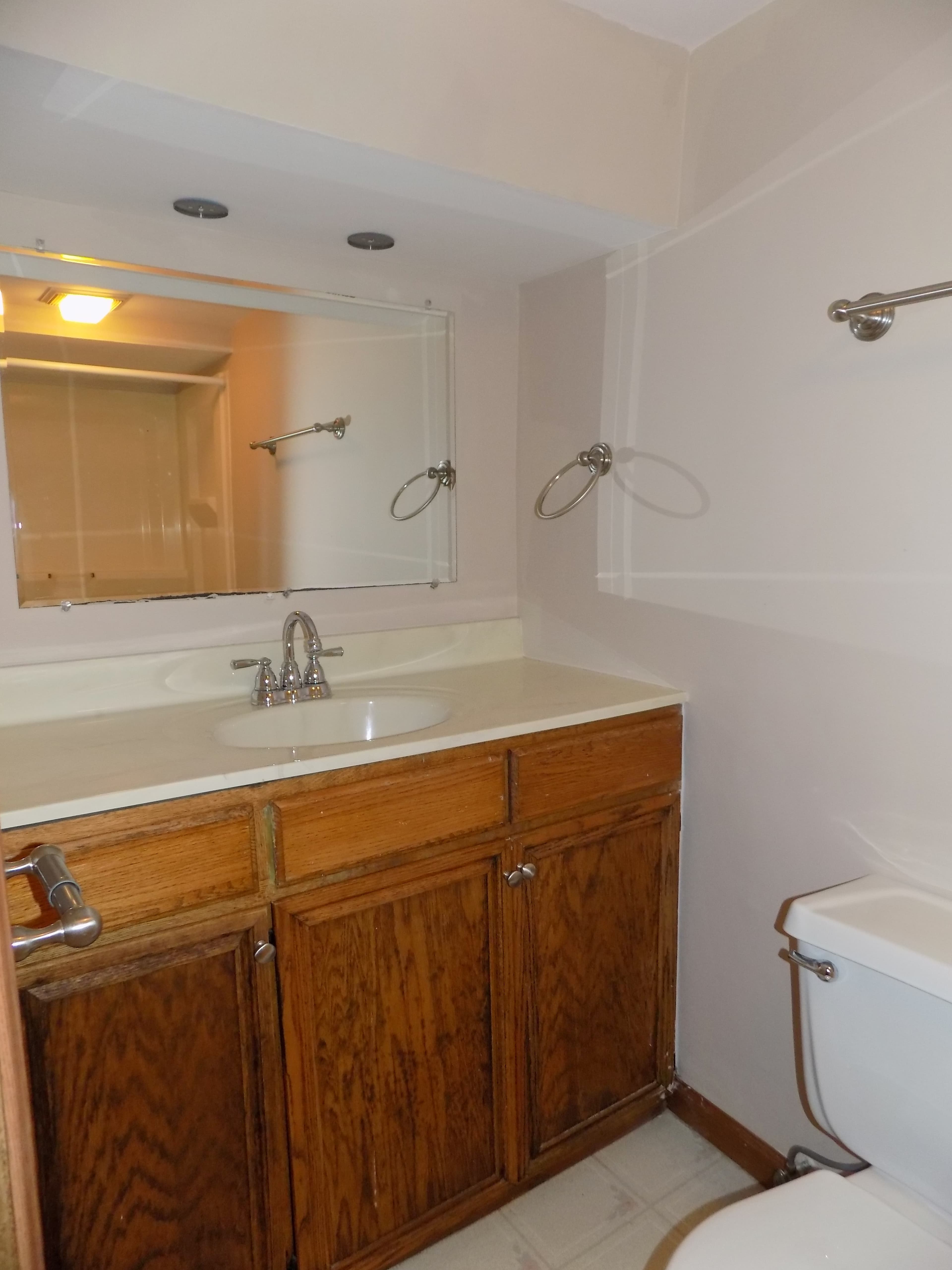 Investor’s Property Management — 4 Bedroom(s) and 2.5 Bathroom(s) - Photo 9