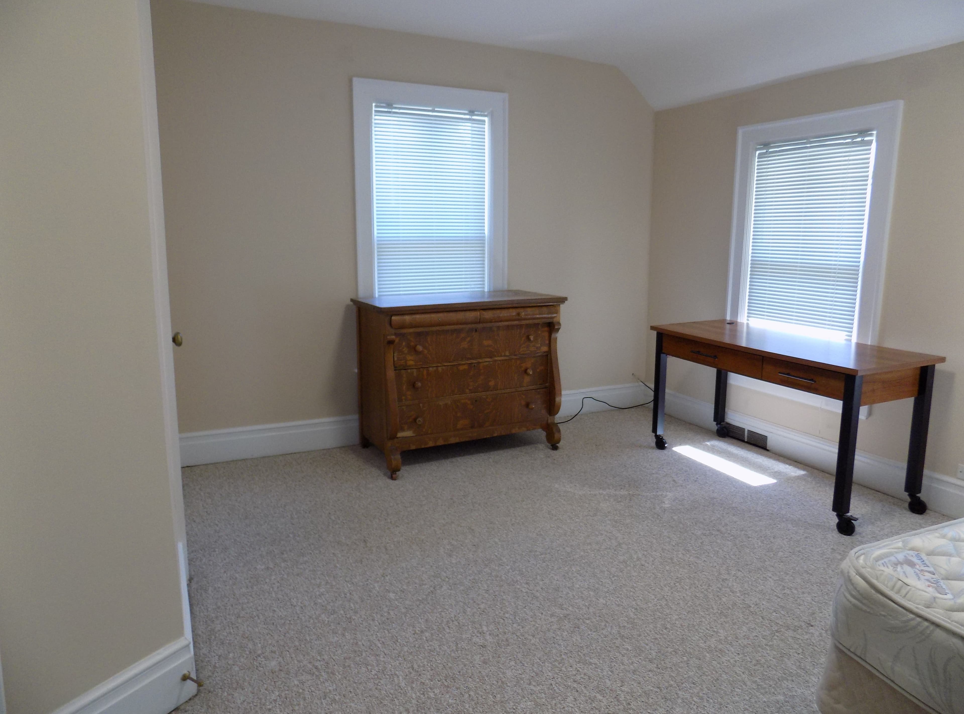 Investor’s Property Management — 4 Bedroom(s) and 2.5 Bathroom(s) - Photo 11