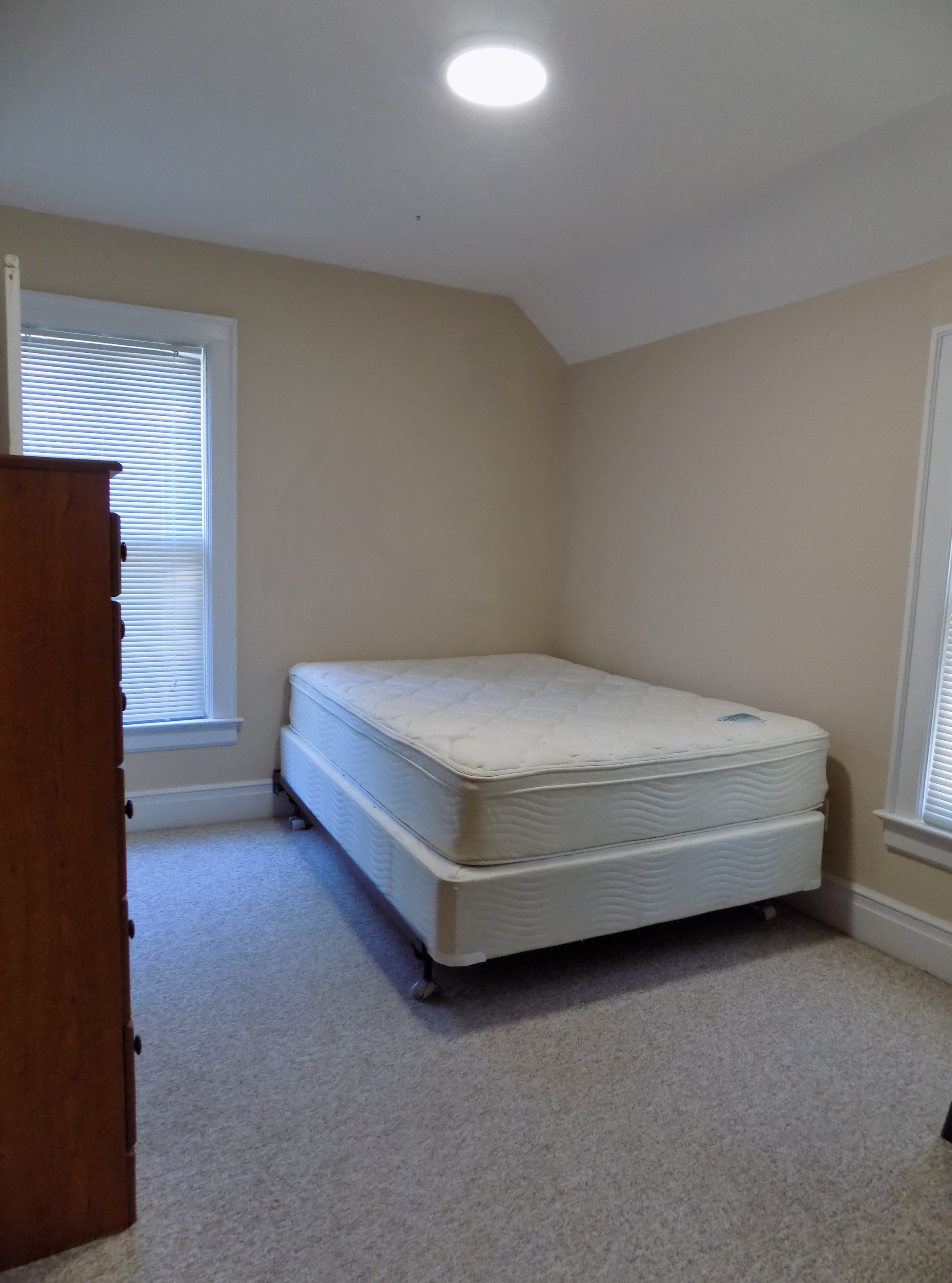 Investor’s Property Management — 4 Bedroom(s) and 2.5 Bathroom(s) - Photo 13