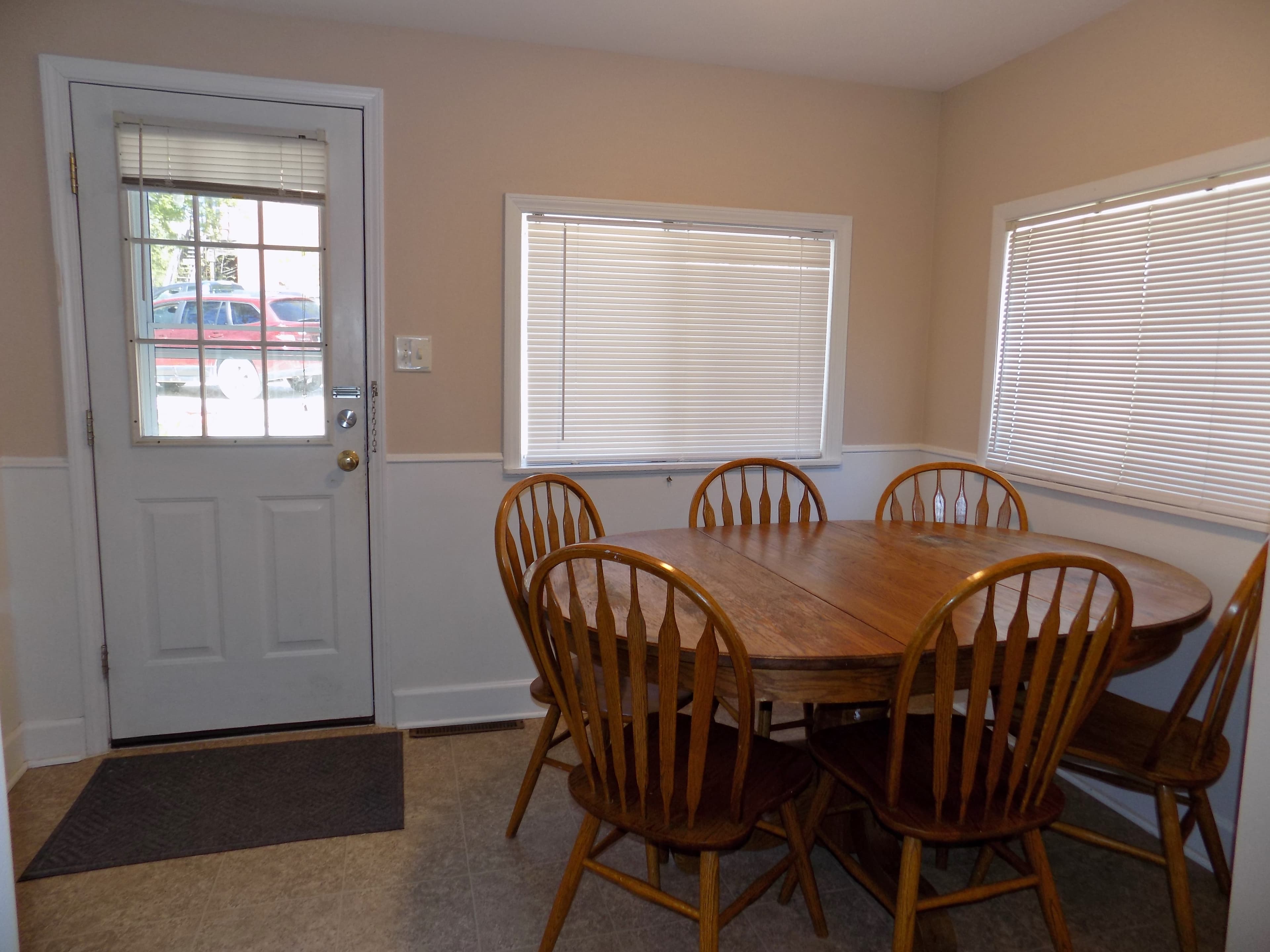 Investor’s Property Management — 4 Bedroom(s) and 2.5 Bathroom(s) - Photo 16