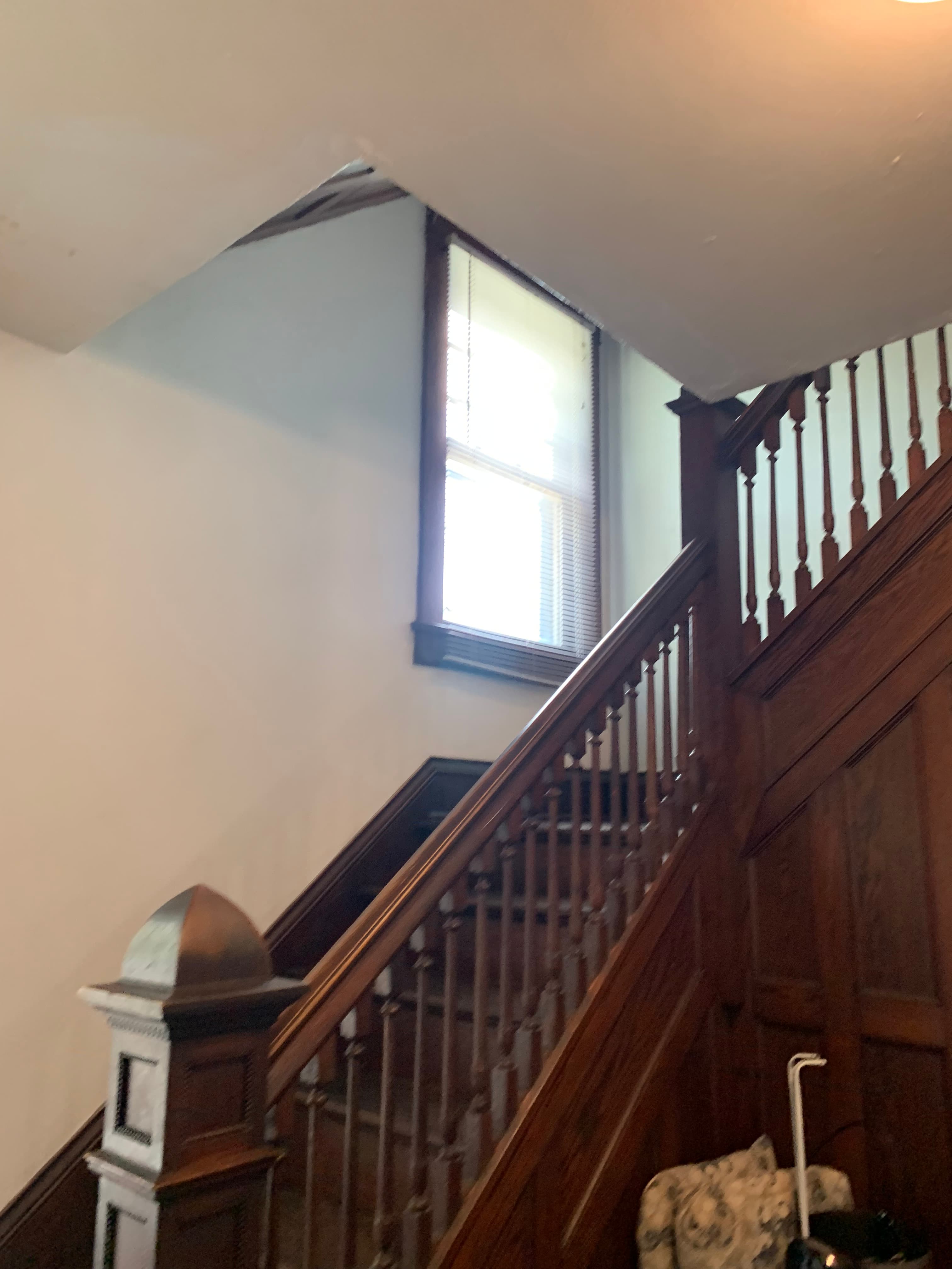 Investor’s Property Management — 5 Bedroom(s) and 2 Bathroom(s) - Photo 2