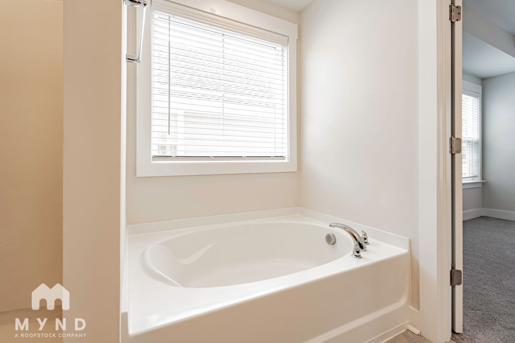 MYND — 4 Bedroom(s) and 2.5 Bathroom(s) - Photo 12
