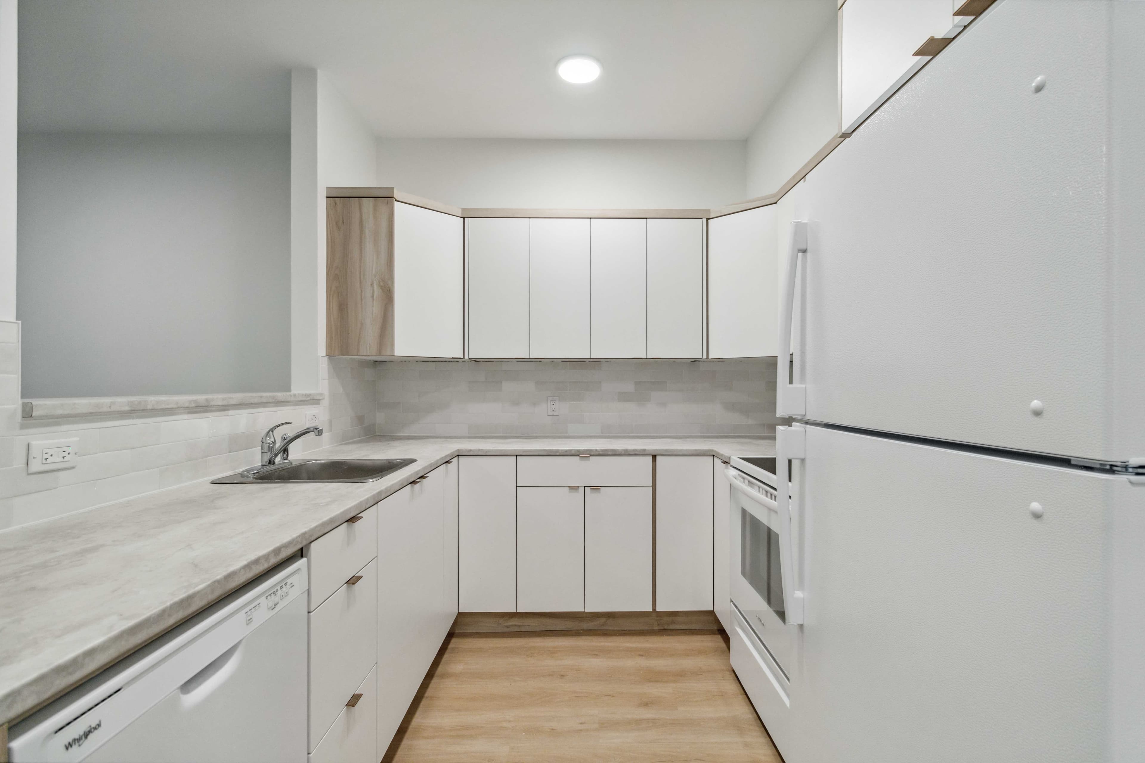horizon court properties — 214 - Photo 2