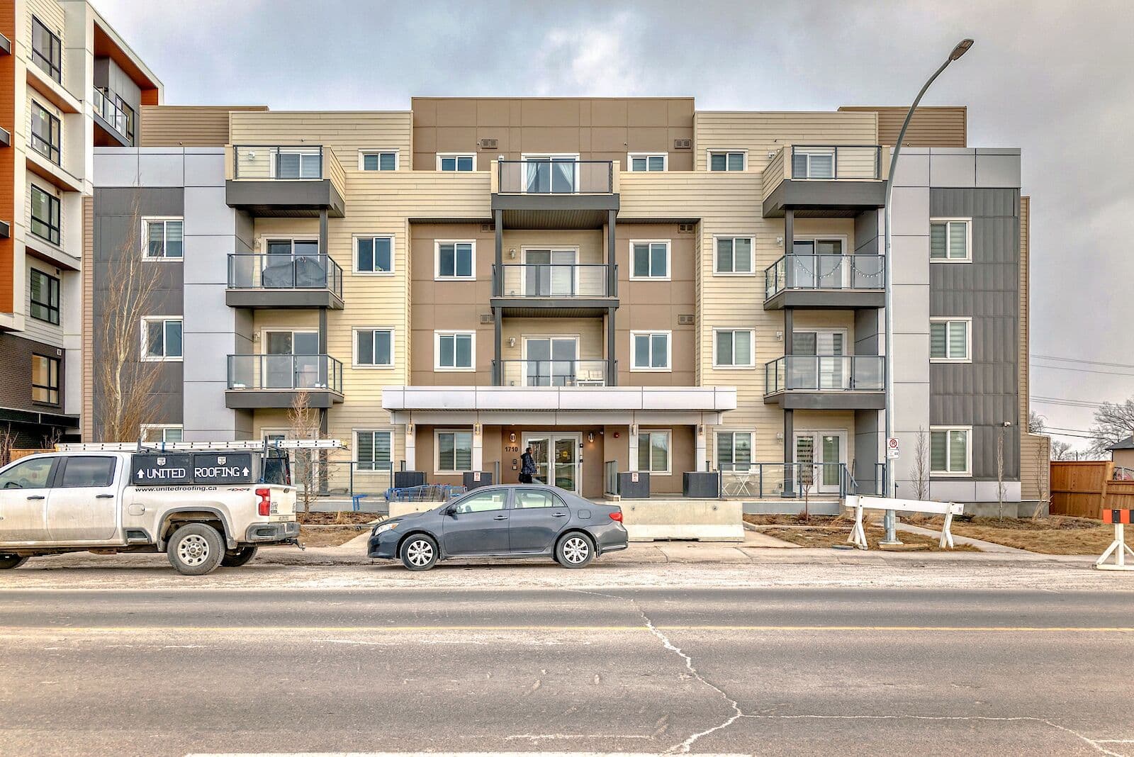33 St SW — 101 - LHC - Photo 2
