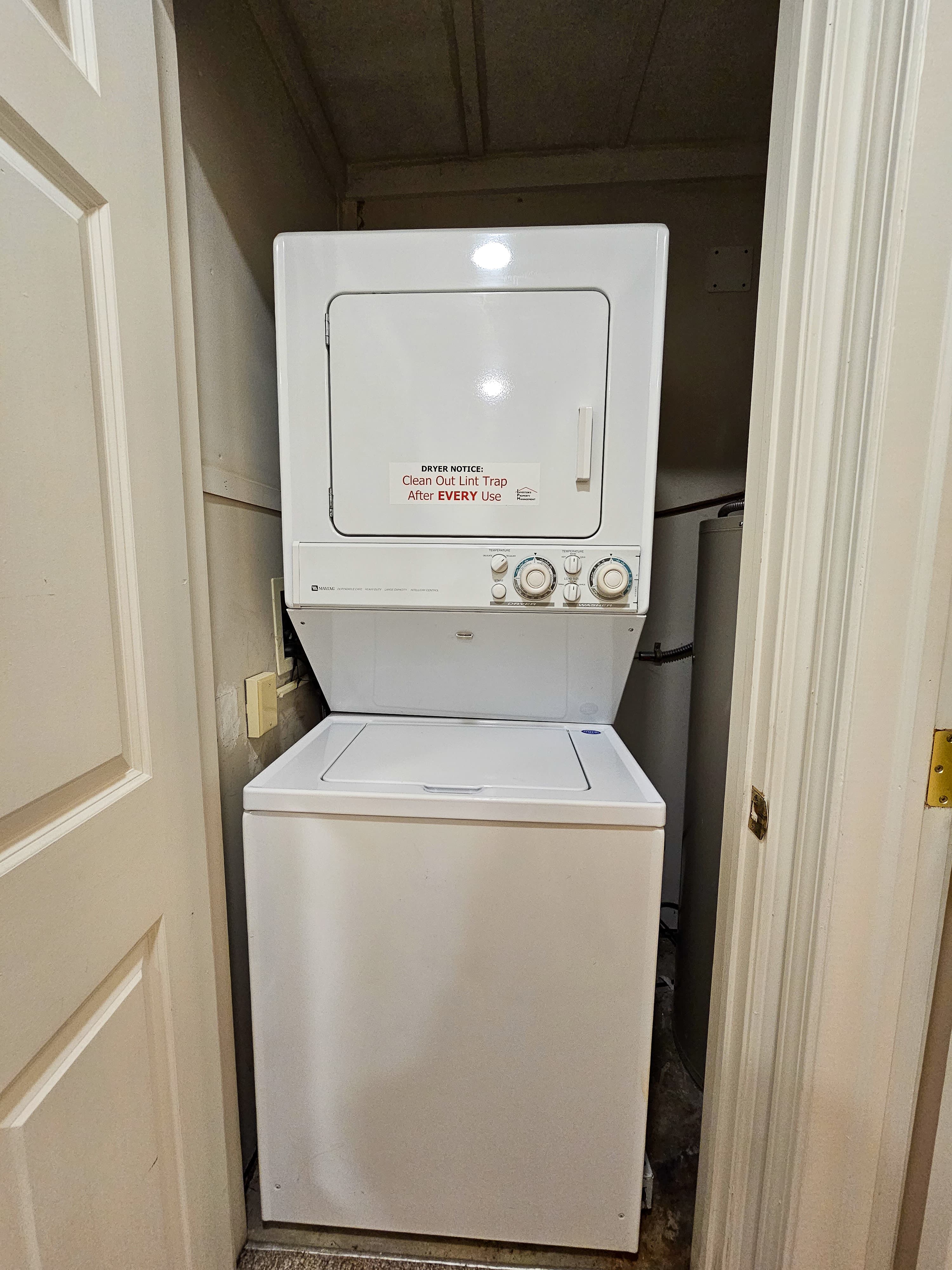 Investor’s Property Management — 2 Bedroom(s) and 2 Bathroom(s) - Photo 8