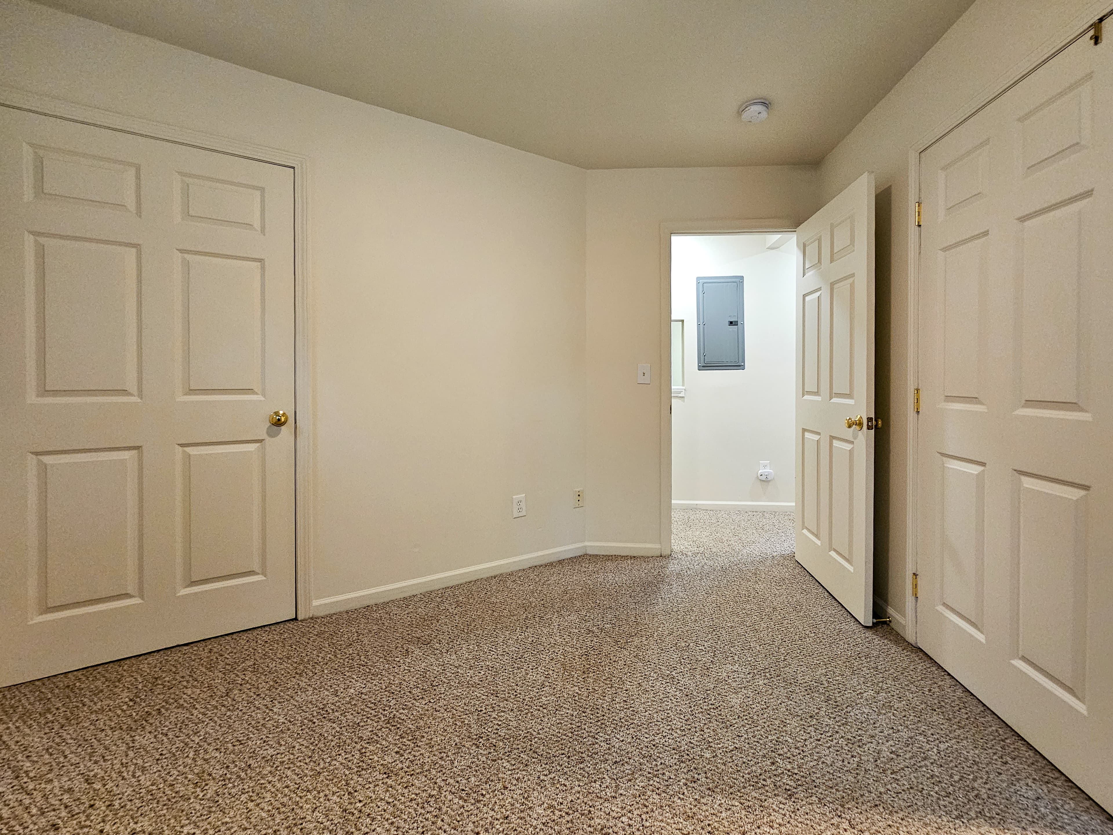 Investor’s Property Management — 2 Bedroom(s) and 2 Bathroom(s) - Photo 13