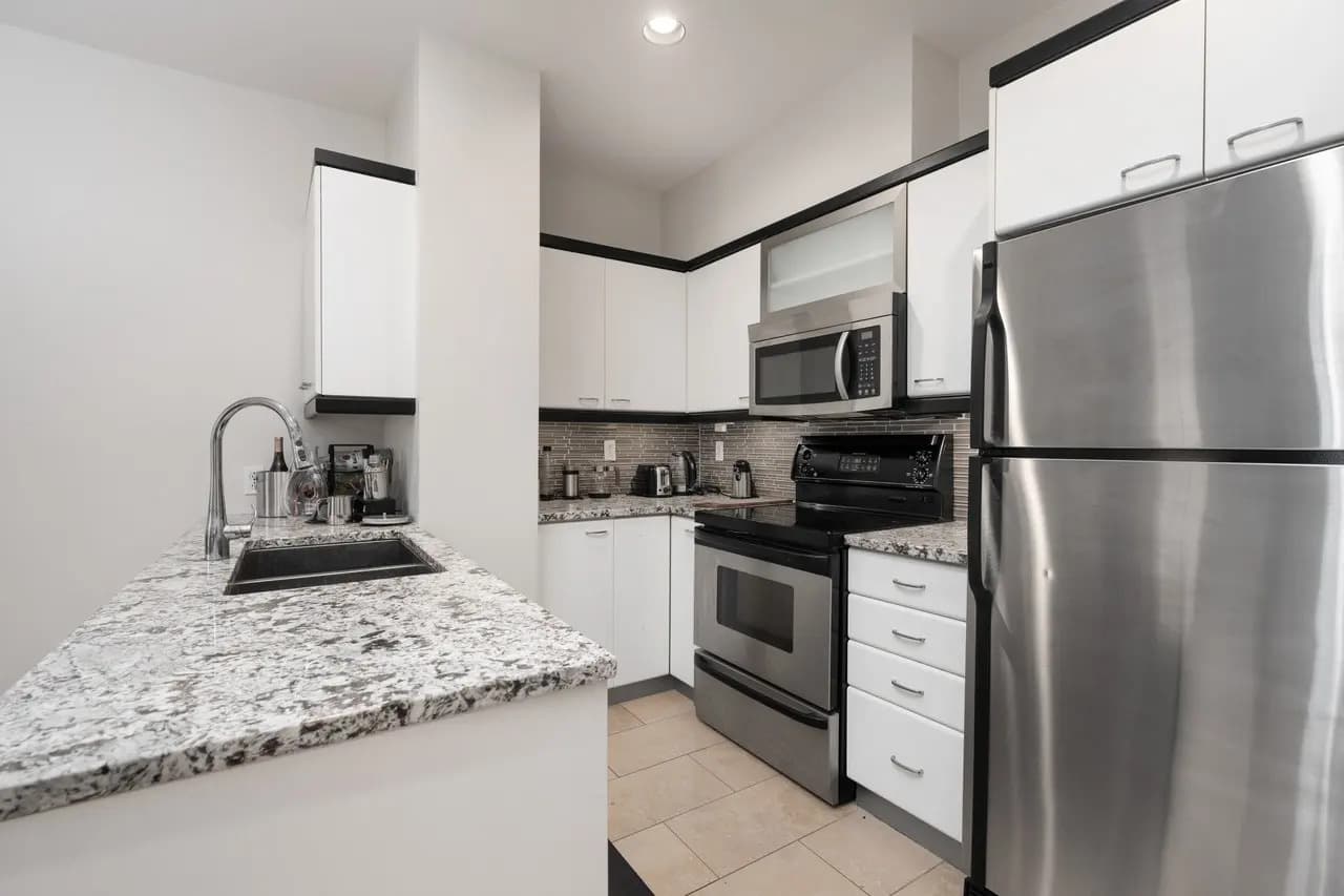 PropertyGuys.com - Photo 10
