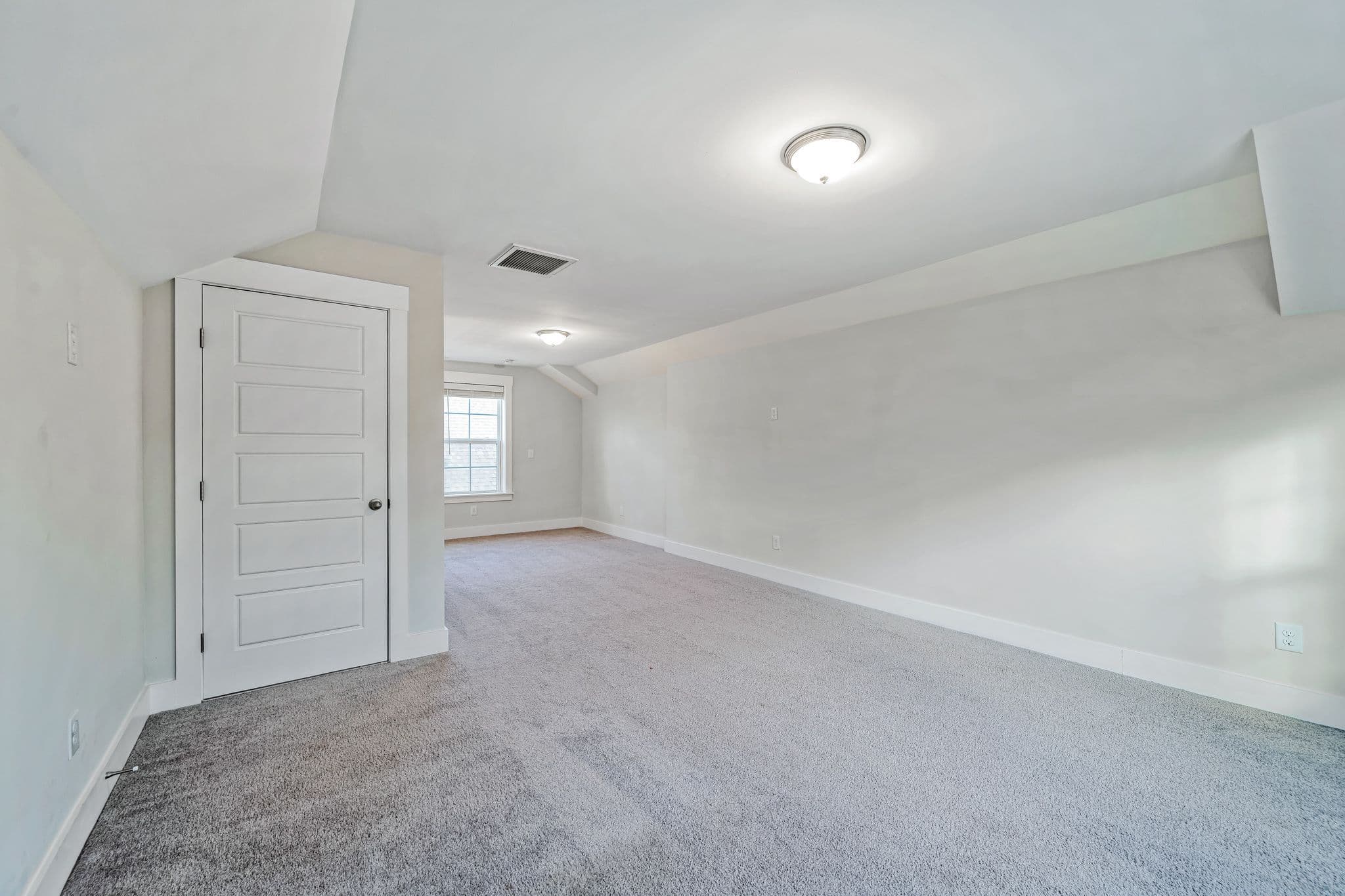 MYND — 4 Bedroom(s) and 2.5 Bathroom(s) - Photo 20