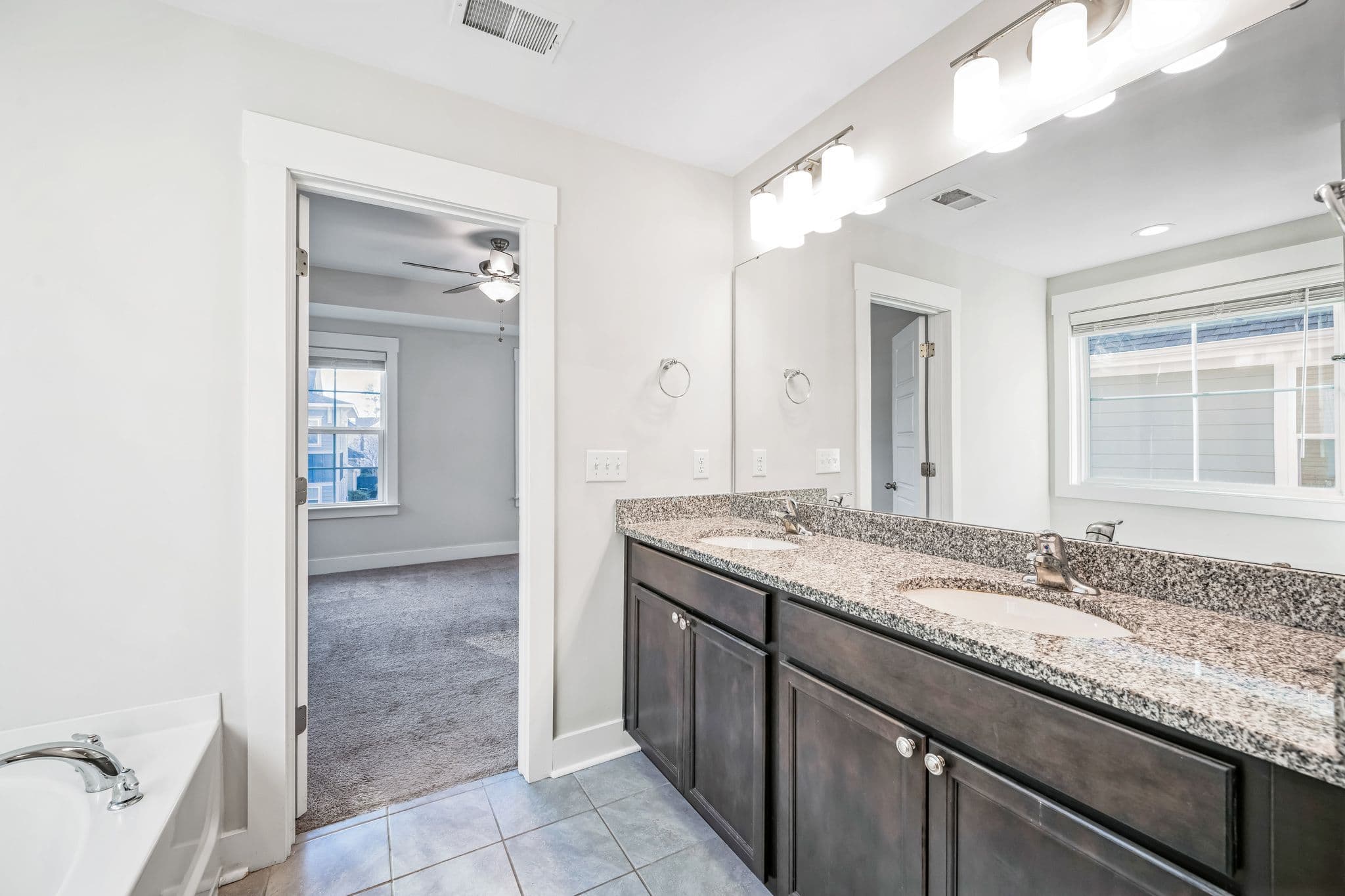 MYND — 4 Bedroom(s) and 2.5 Bathroom(s) - Photo 23