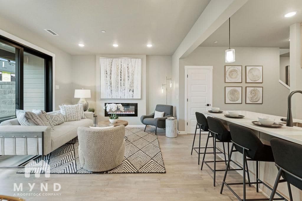 MYND — 3 Bedroom(s) and 2.5 Bathroom(s) - Photo 12