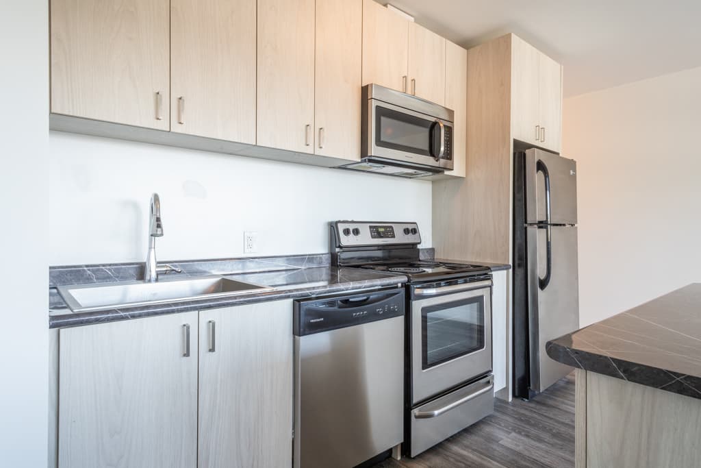 Maple Leaf PM — 2Bed 1Bath - Photo 18