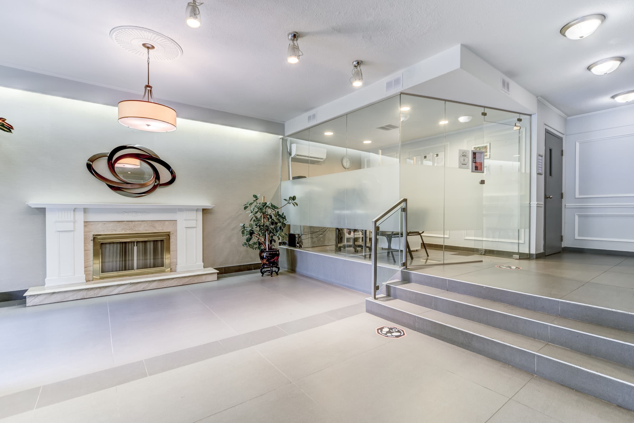 Hazelview Properties — 1 Bedroom - Photo 9