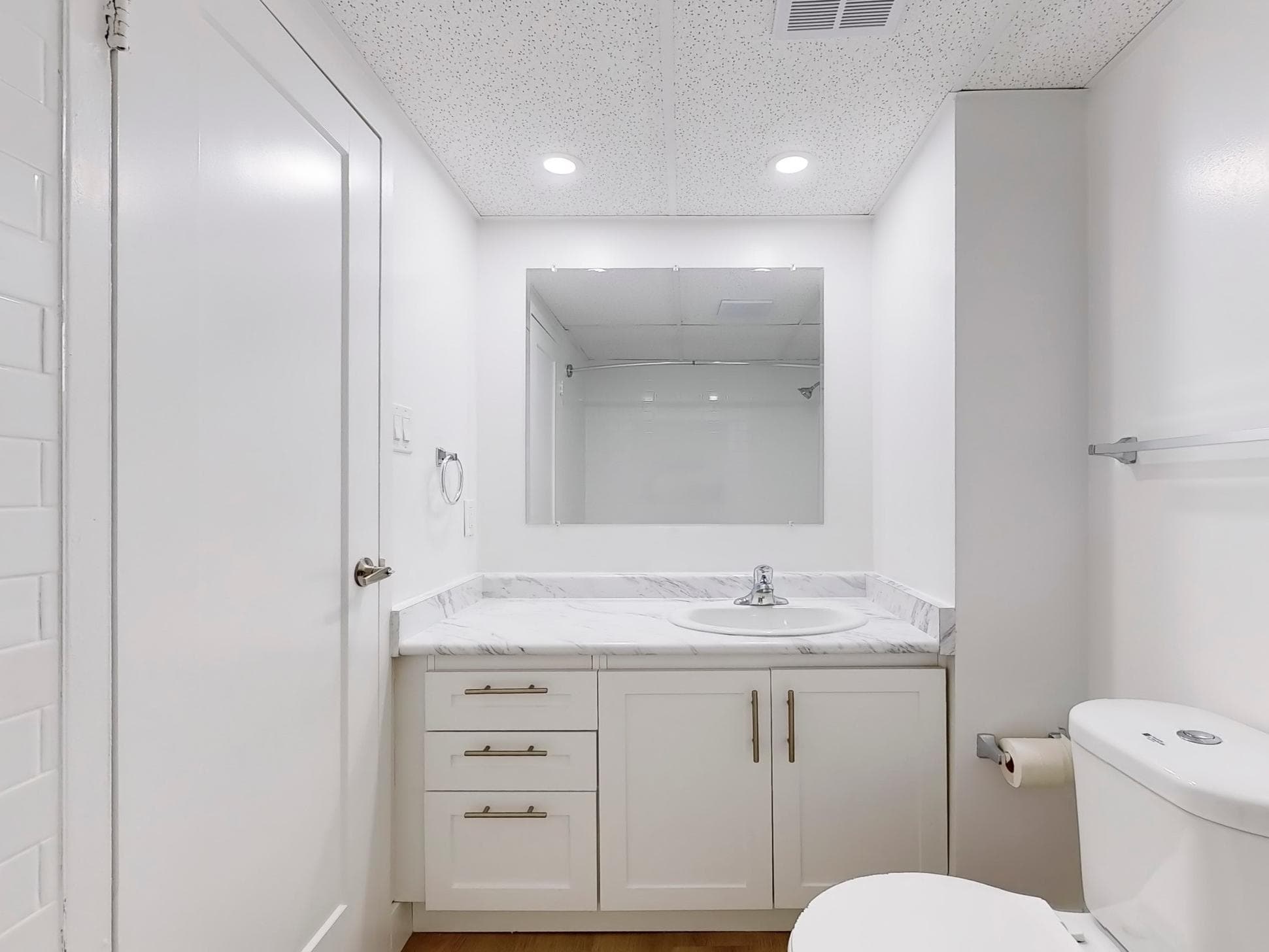 Bedford Properties — 3 Bedroom - Photo 8