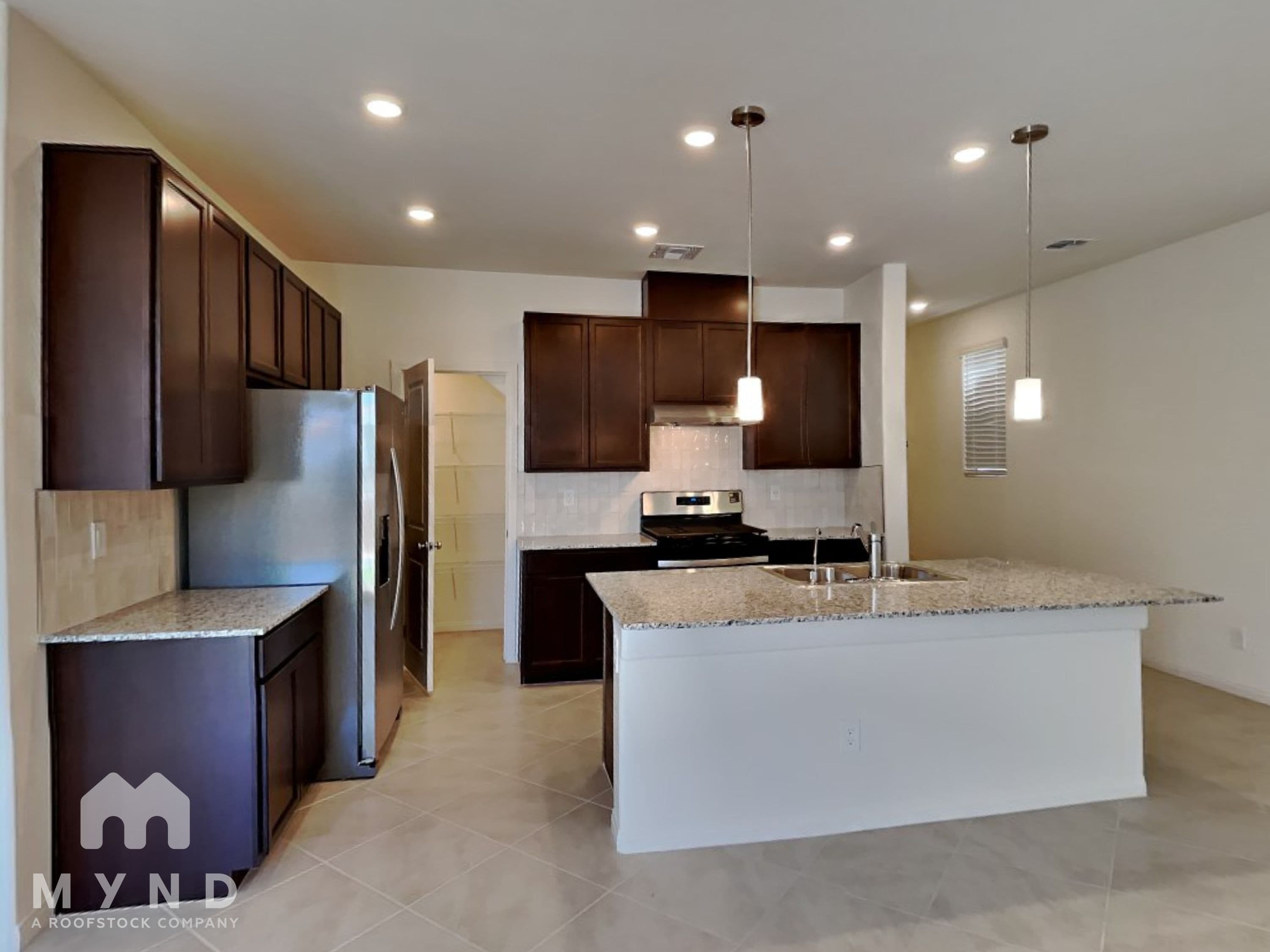 MYND — 3 Bedroom(s) and 2.5 Bathroom(s) - Photo 5