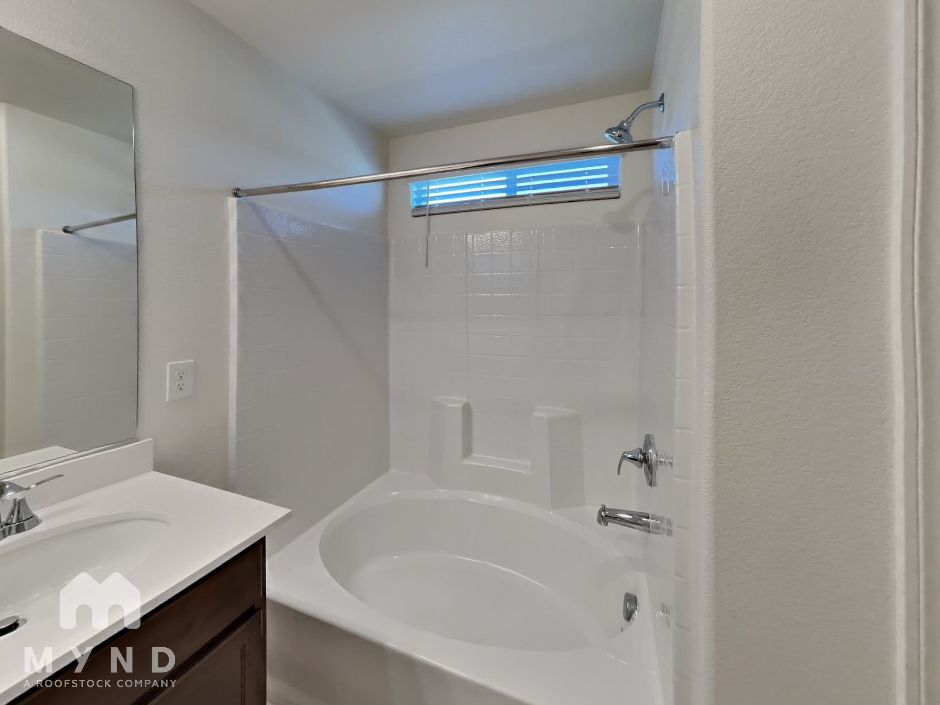 MYND — 3 Bedroom(s) and 2.5 Bathroom(s) - Photo 12