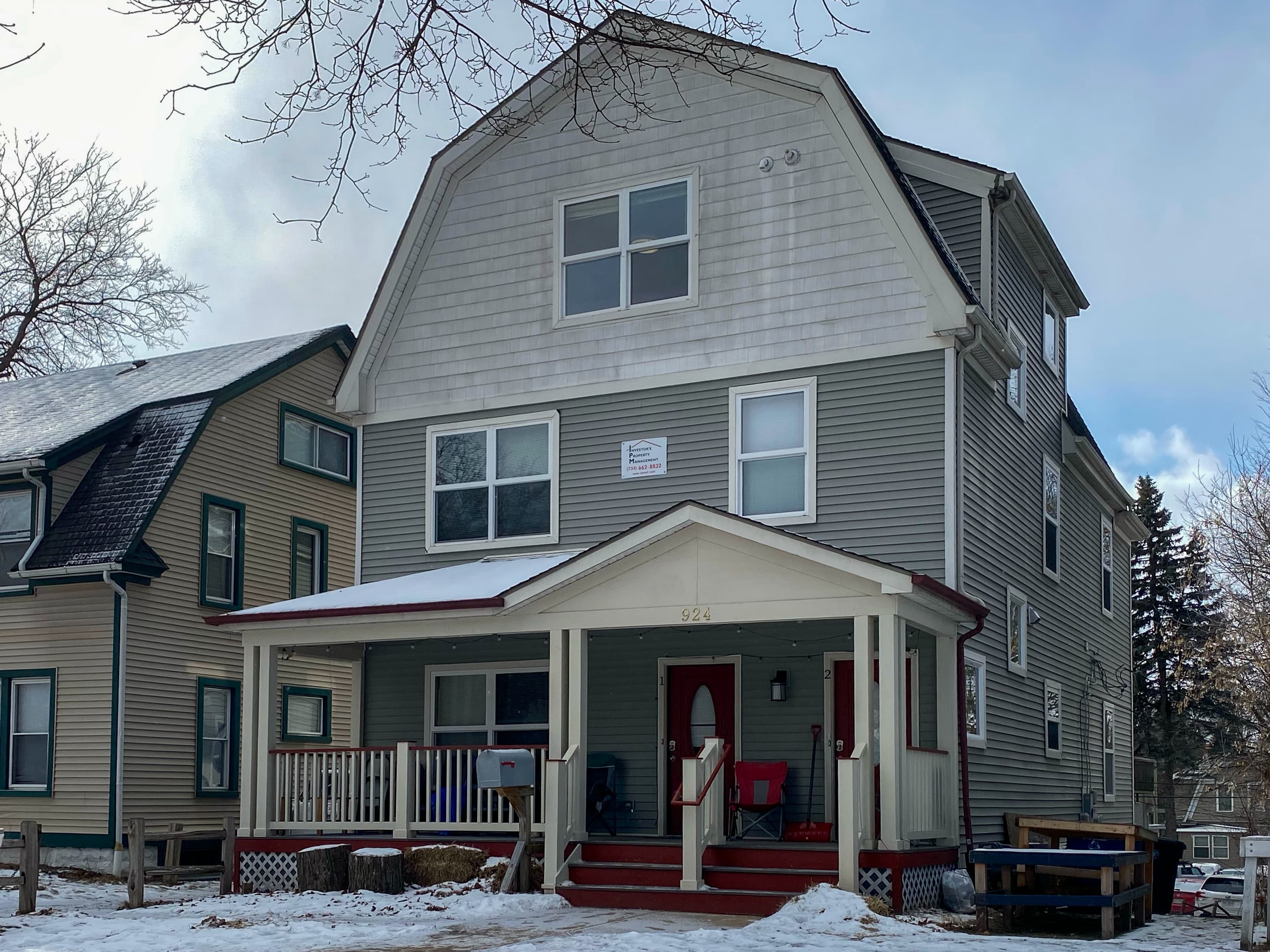 Investor’s Property Management — 5.5 Bedroom(s) and 3 Bathroom(s) - Photo 1