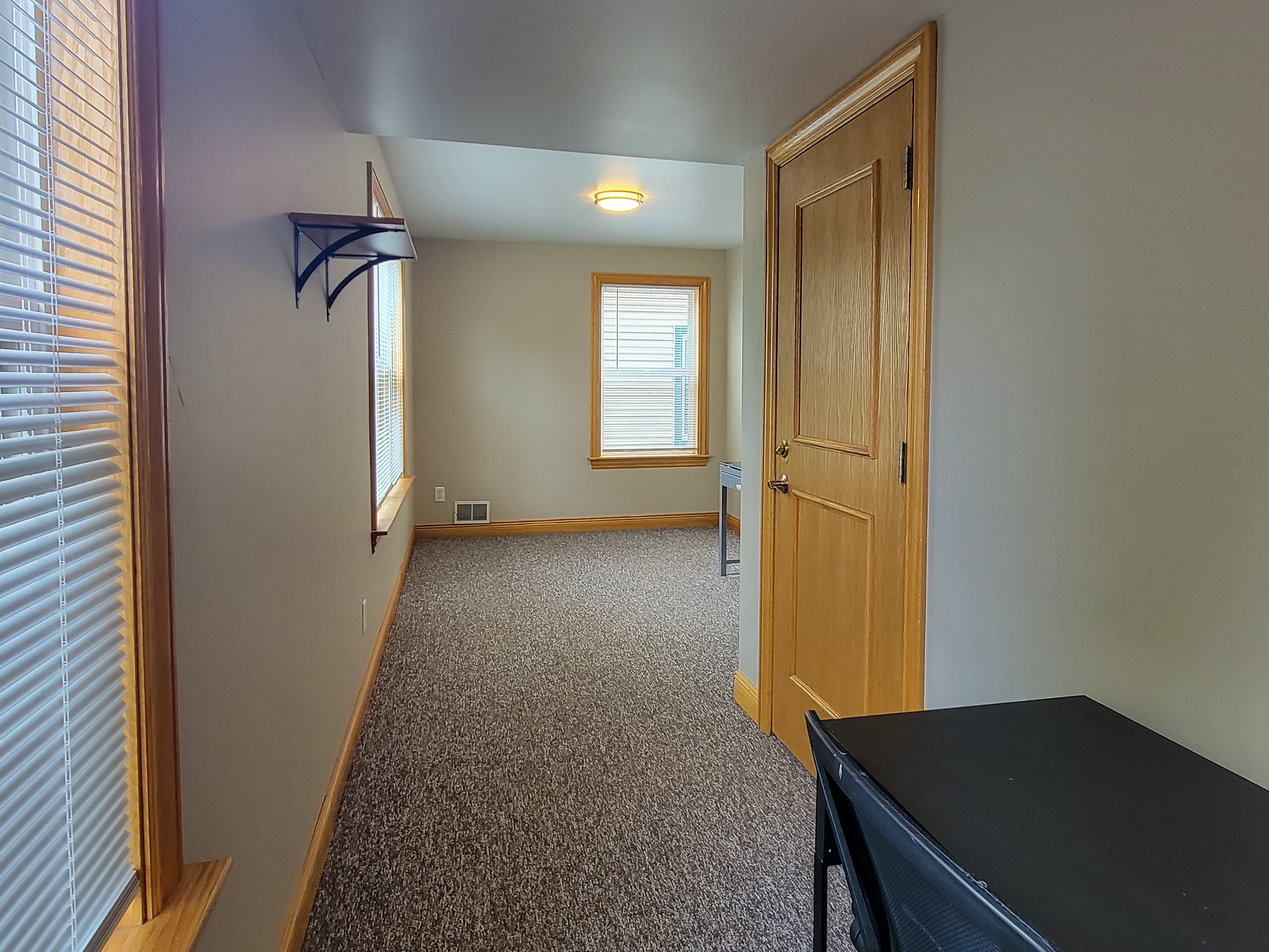 Investor’s Property Management — 5.5 Bedroom(s) and 3 Bathroom(s) - Photo 4