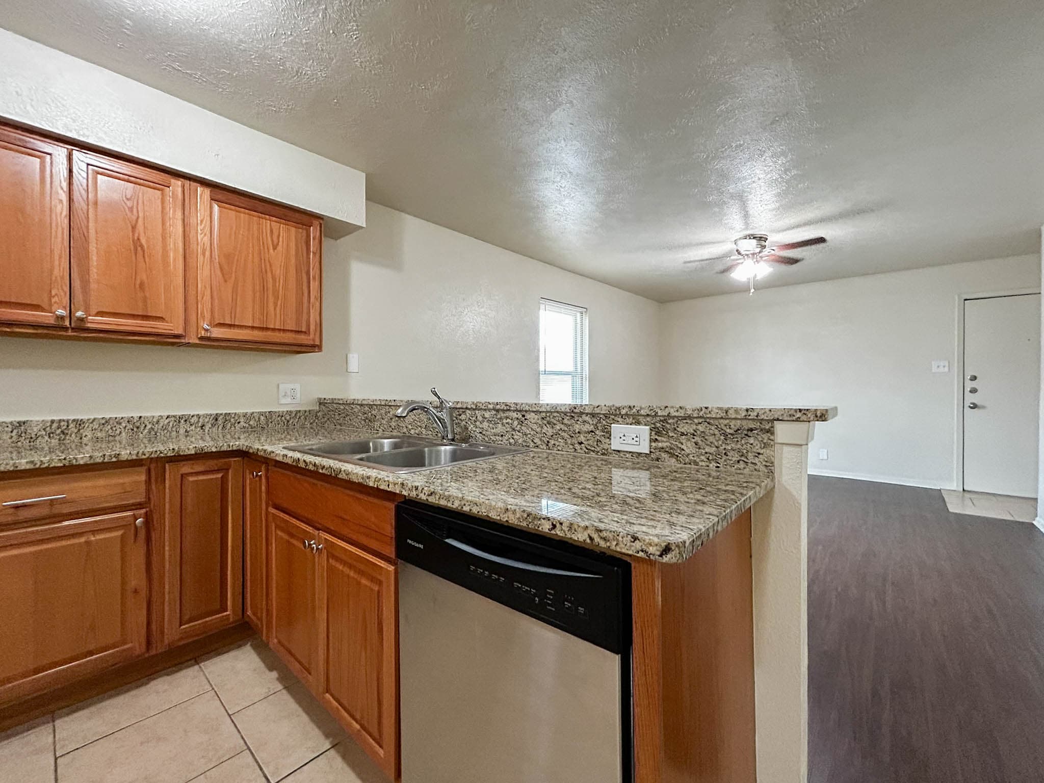 Scott Brown Properties - Photo 6