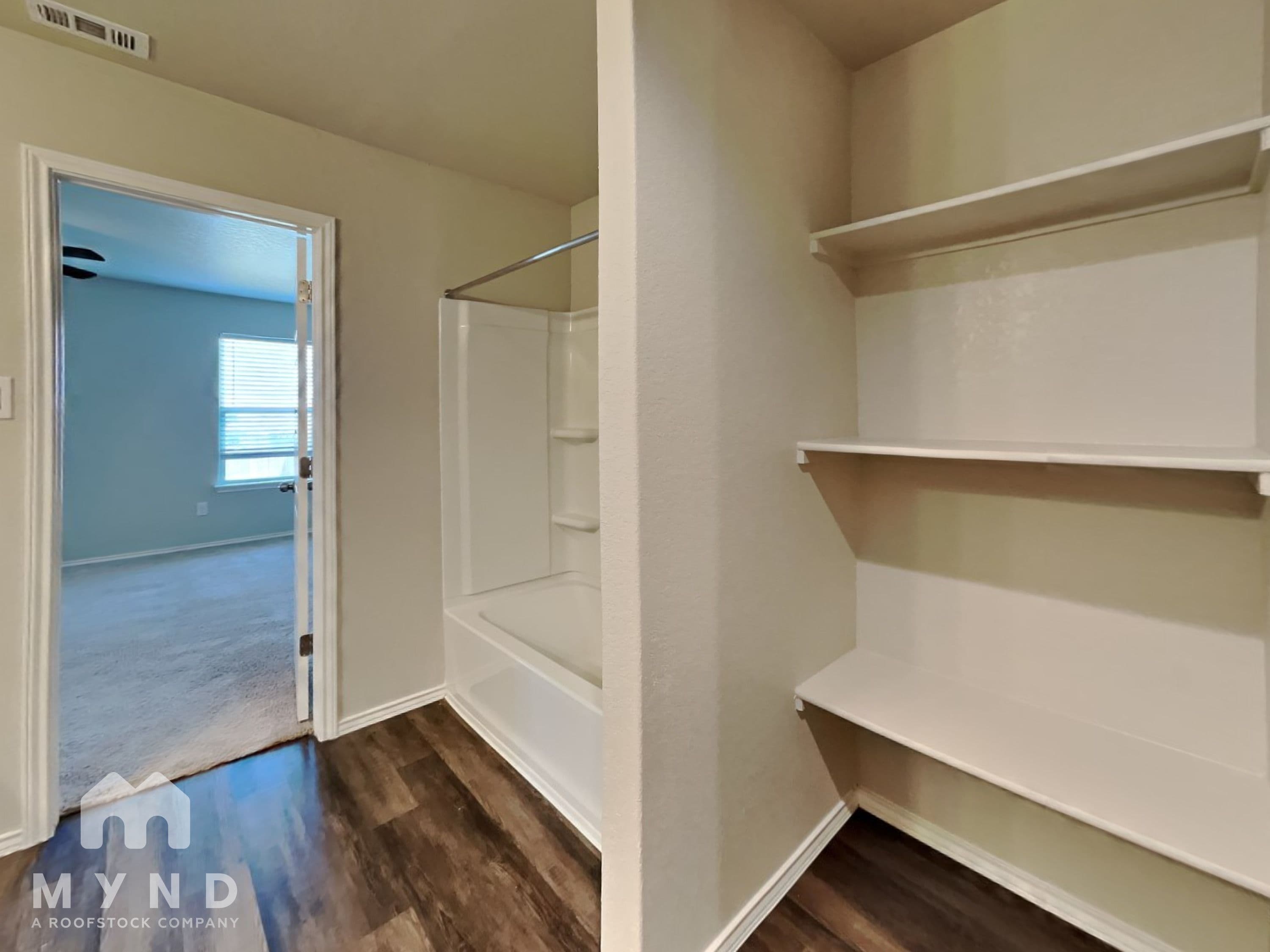 MYND — 4 Bedroom(s) and 2.5 Bathroom(s) - Photo 18